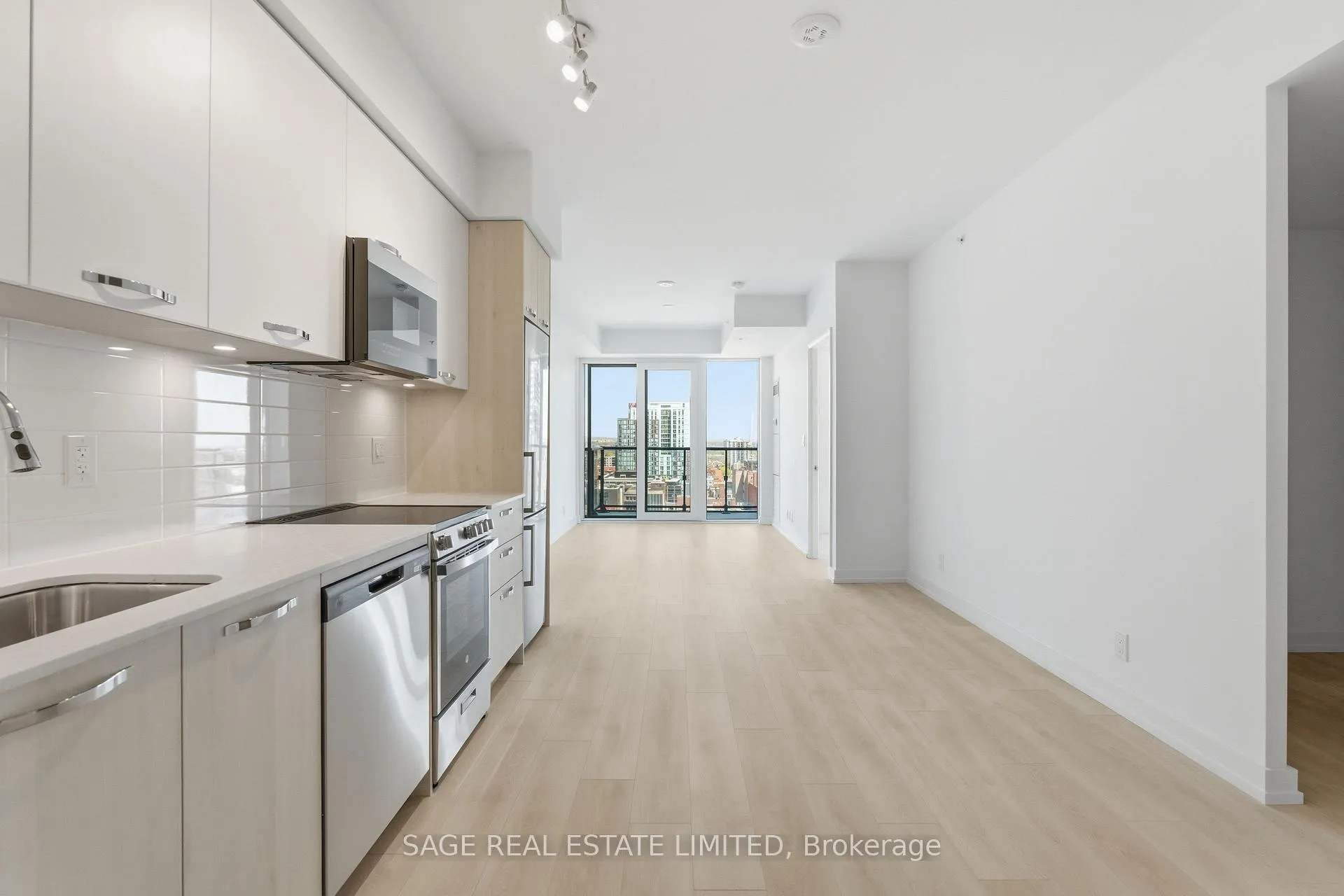 Photo 3 of Unit 1409, 75 James Street S, Hamilton, Corktown — HOMEH