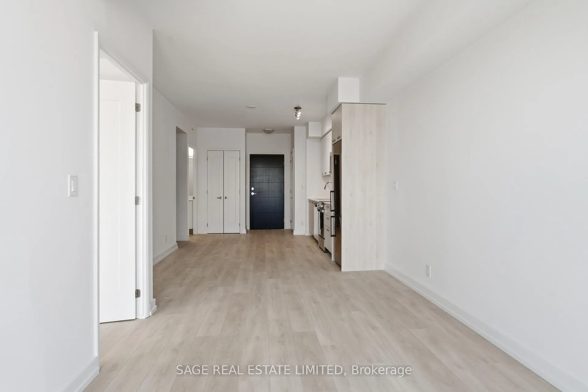 Photo 10 of Unit 1409, 75 James Street S, Hamilton, Corktown — HOMEH