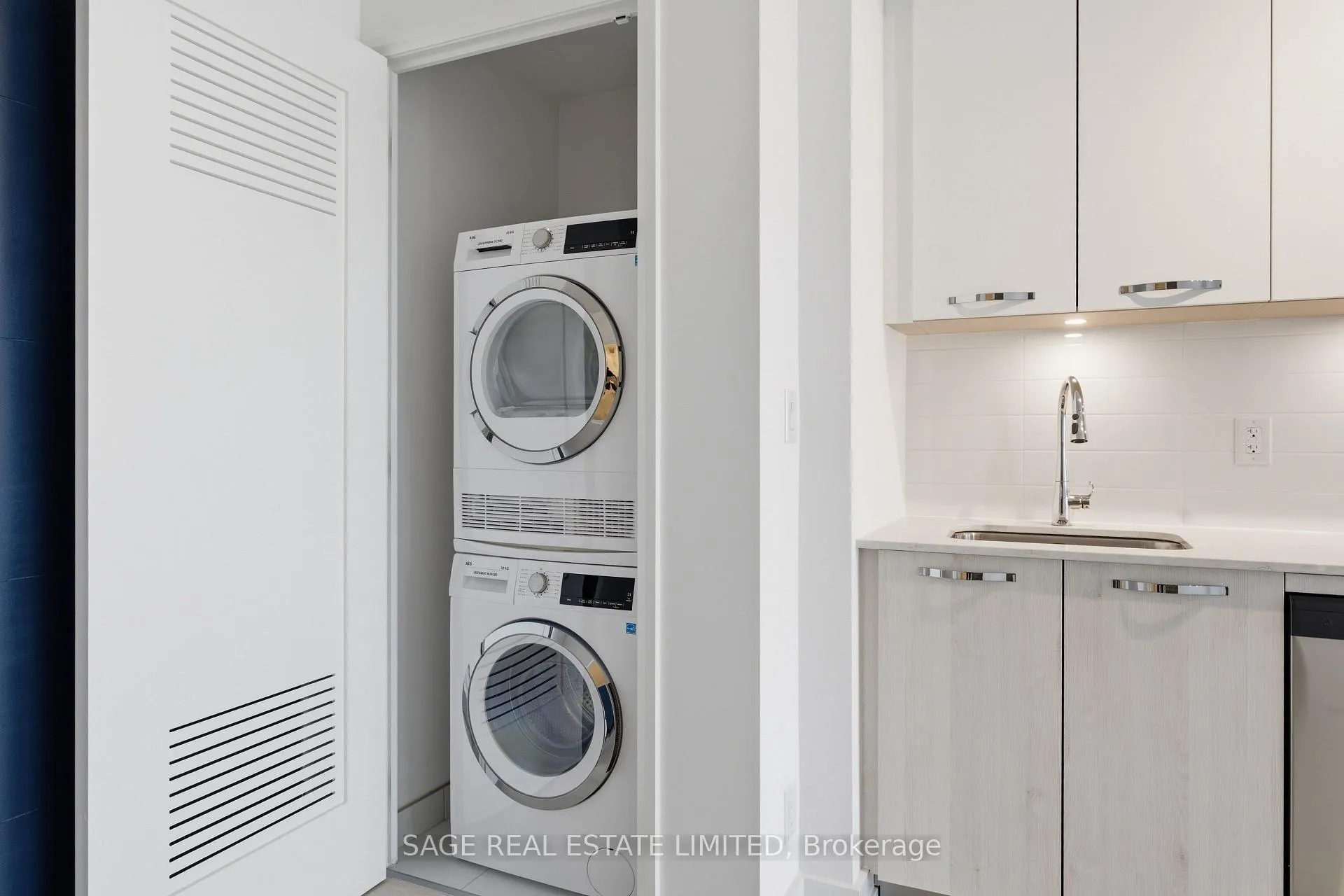 Photo 14 of Unit 1409, 75 James Street S, Hamilton, Corktown — HOMEH
