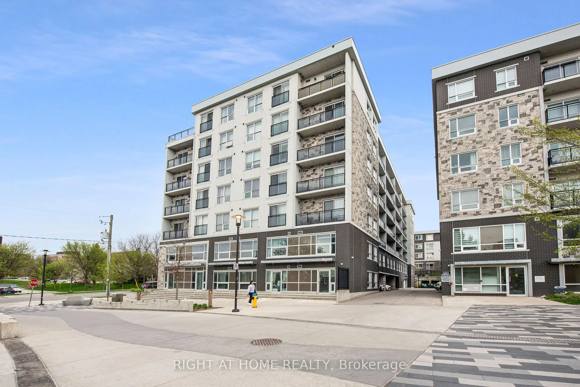 Photo 2 of Unit B415, 275 Larch Street, Waterloo, Beechwood/University — HOMEH