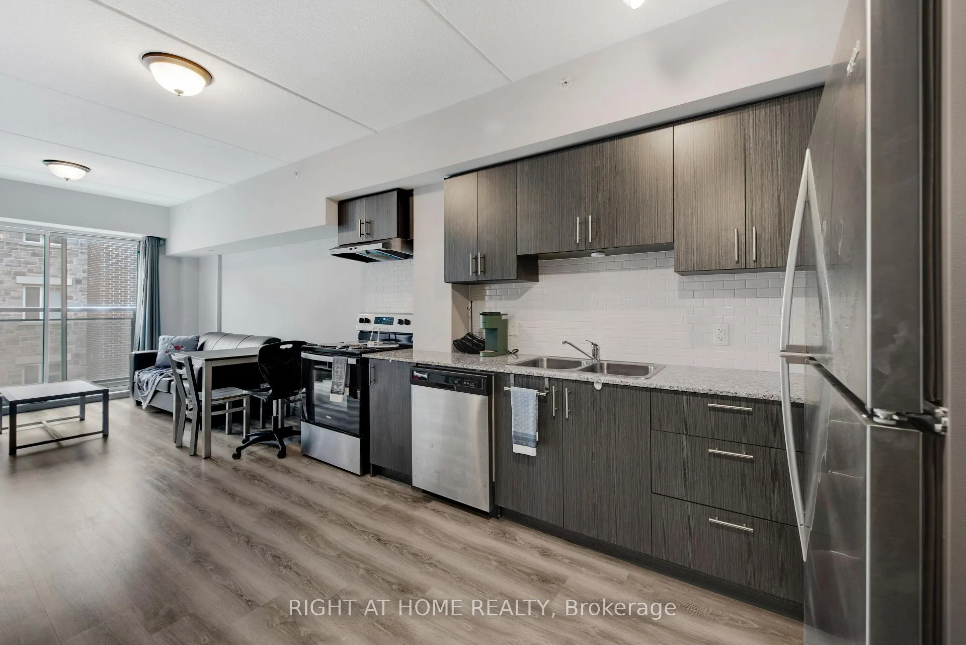 Photo 7 of Unit B415, 275 Larch Street, Waterloo, Beechwood/University — HOMEH