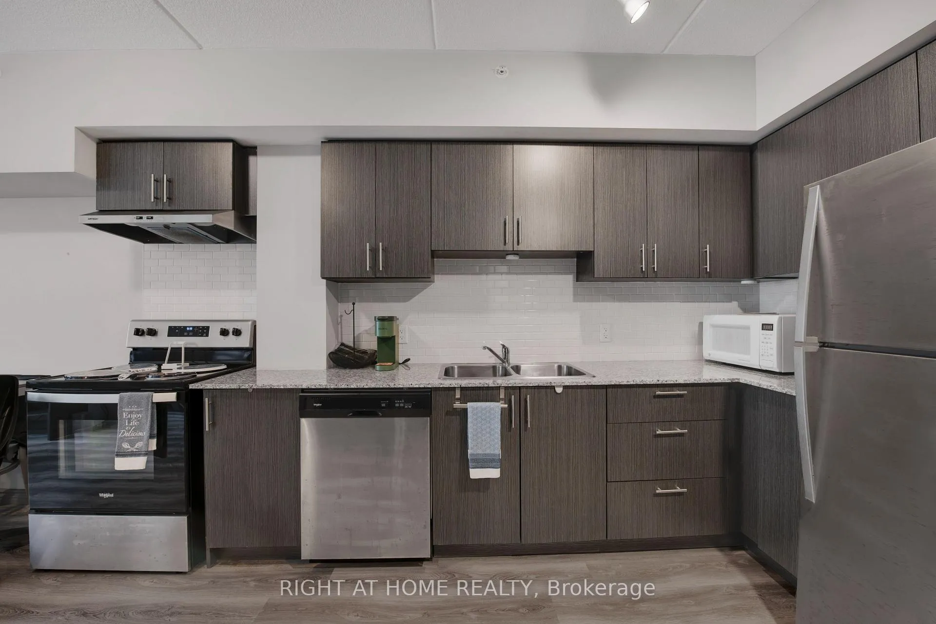 Photo 23 of Unit B415, 275 Larch Street, Waterloo, Beechwood/University — HOMEH