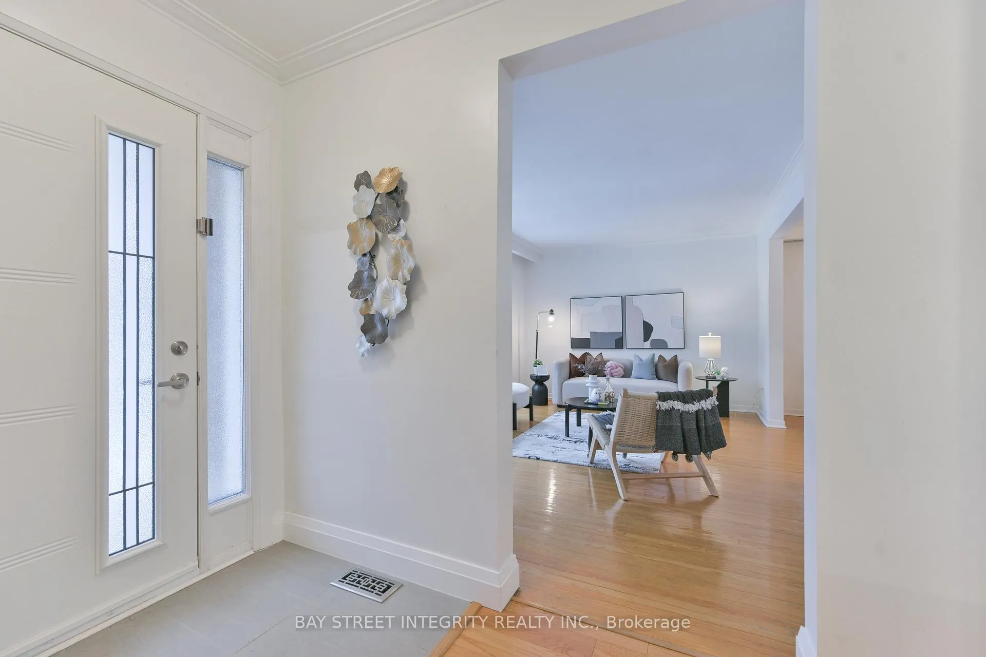 Photo 3 of 391 Maple Avenue, Oakville, Old Oakville — HOMEH