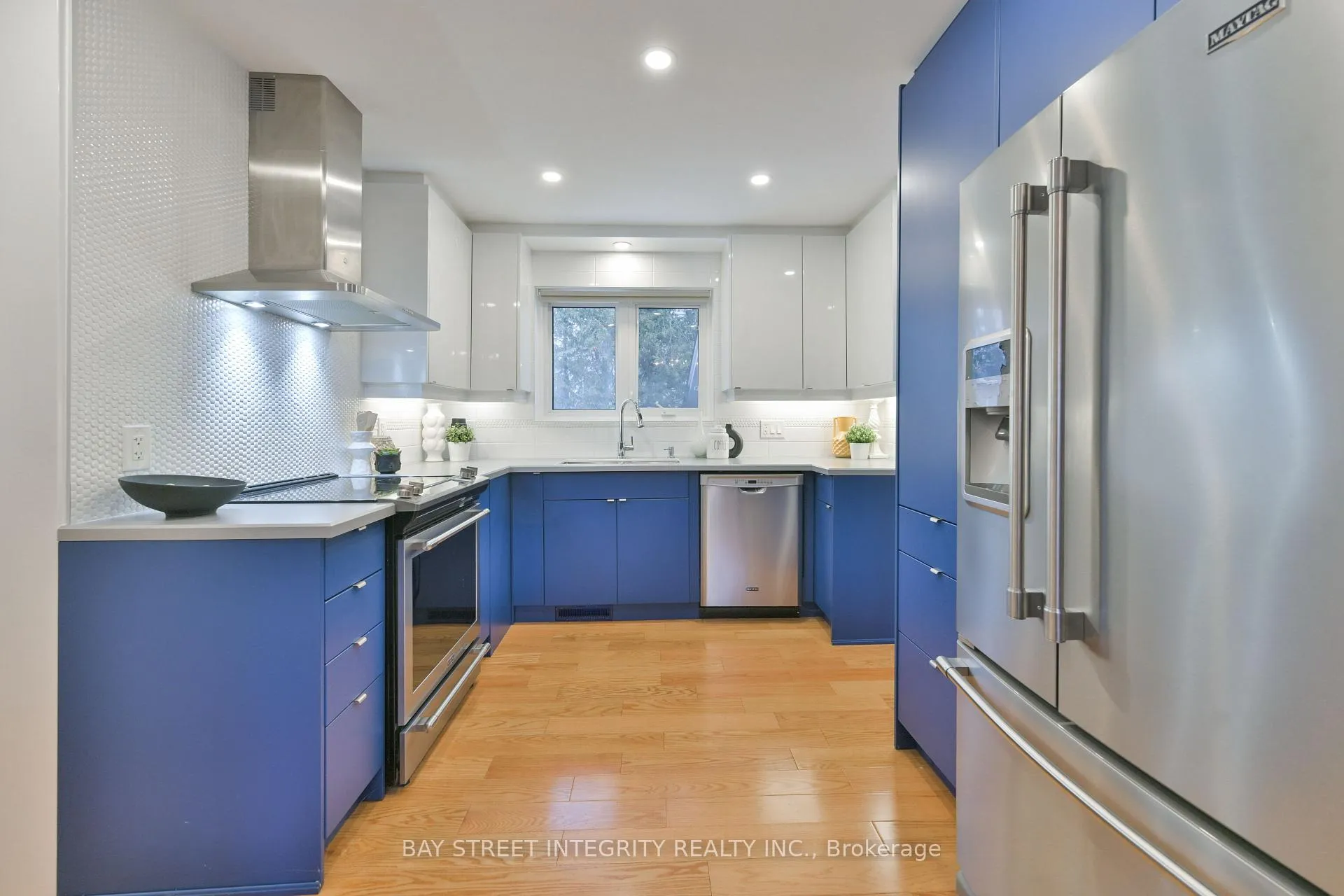 Photo 11 of 391 Maple Avenue, Oakville, Old Oakville — HOMEH