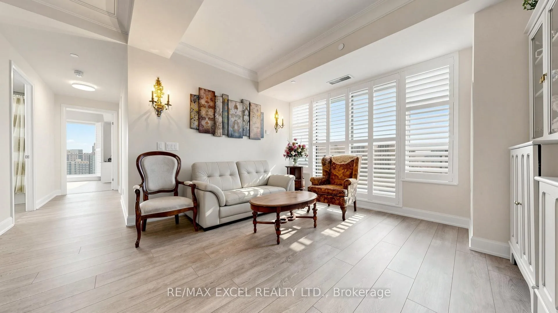 Photo 8 of Unit 1005, 8 Water Walk Drive, Markham, Unionville — HOMEH