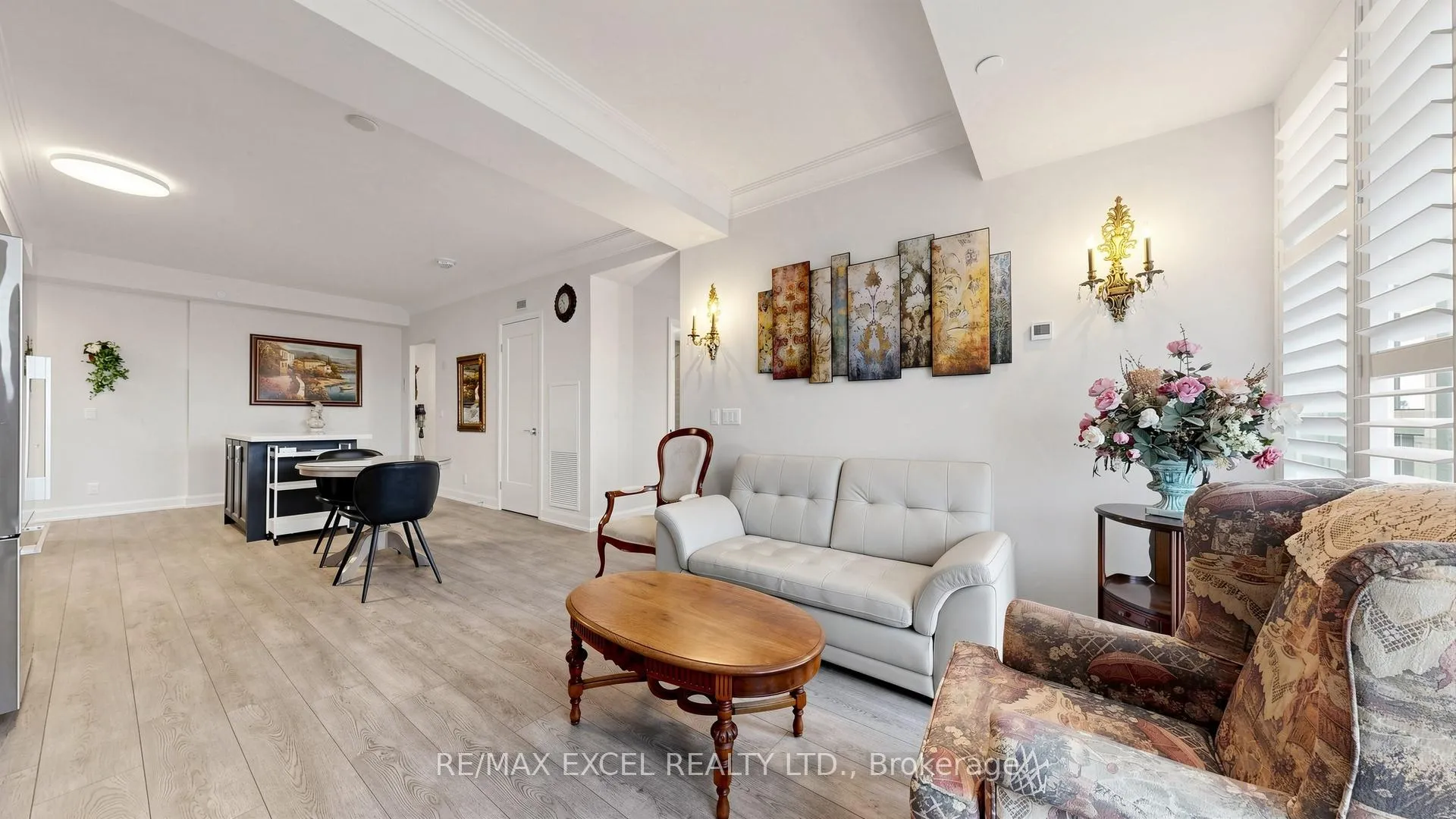 Photo 10 of Unit 1005, 8 Water Walk Drive, Markham, Unionville — HOMEH