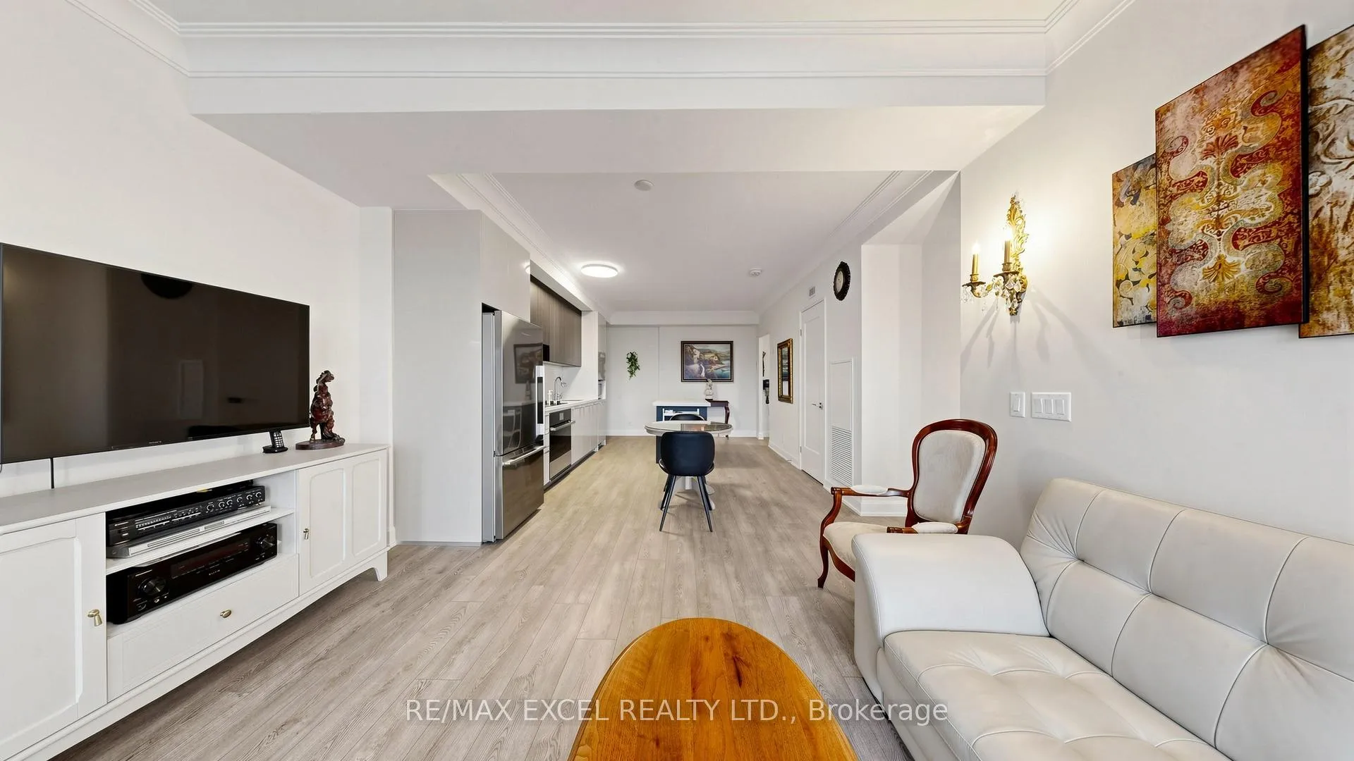 Photo 11 of Unit 1005, 8 Water Walk Drive, Markham, Unionville — HOMEH