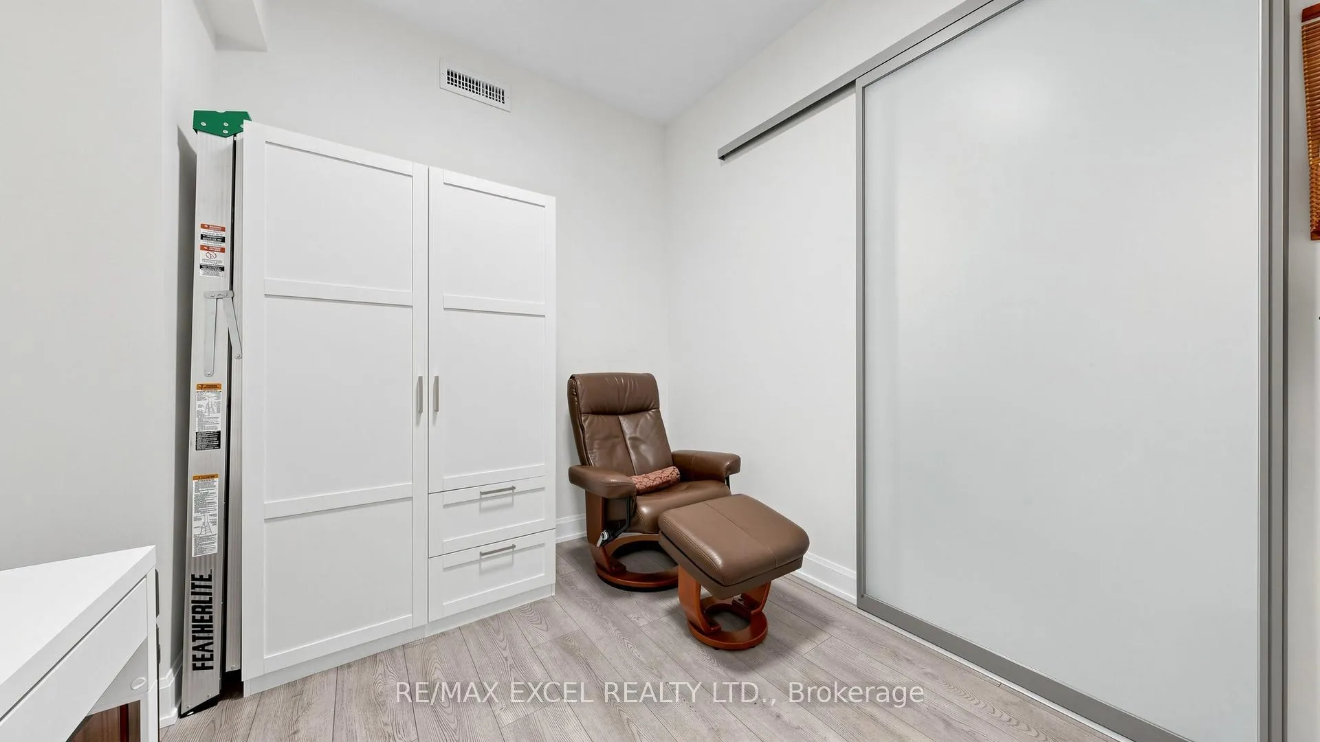 Photo 28 of Unit 1005, 8 Water Walk Drive, Markham, Unionville — HOMEH
