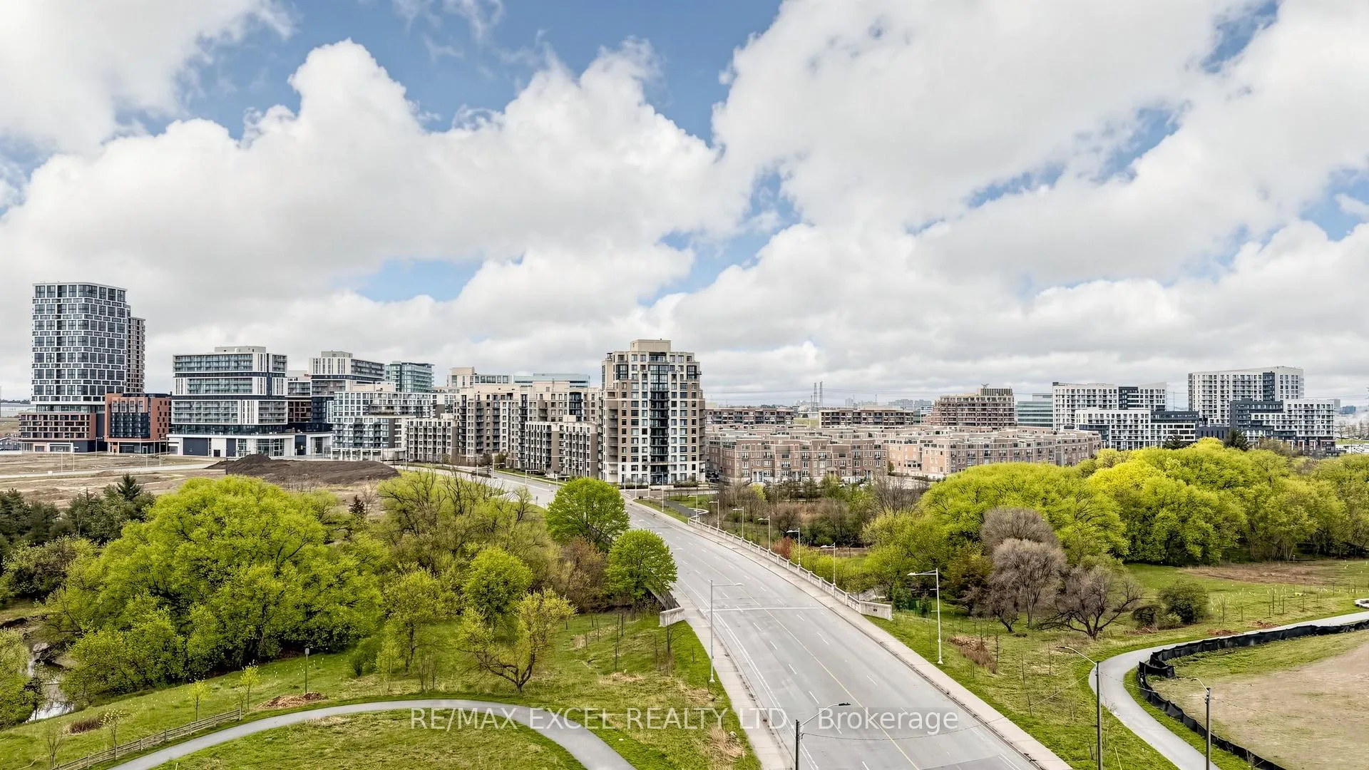 Photo 33 of Unit 1005, 8 Water Walk Drive, Markham, Unionville — HOMEH