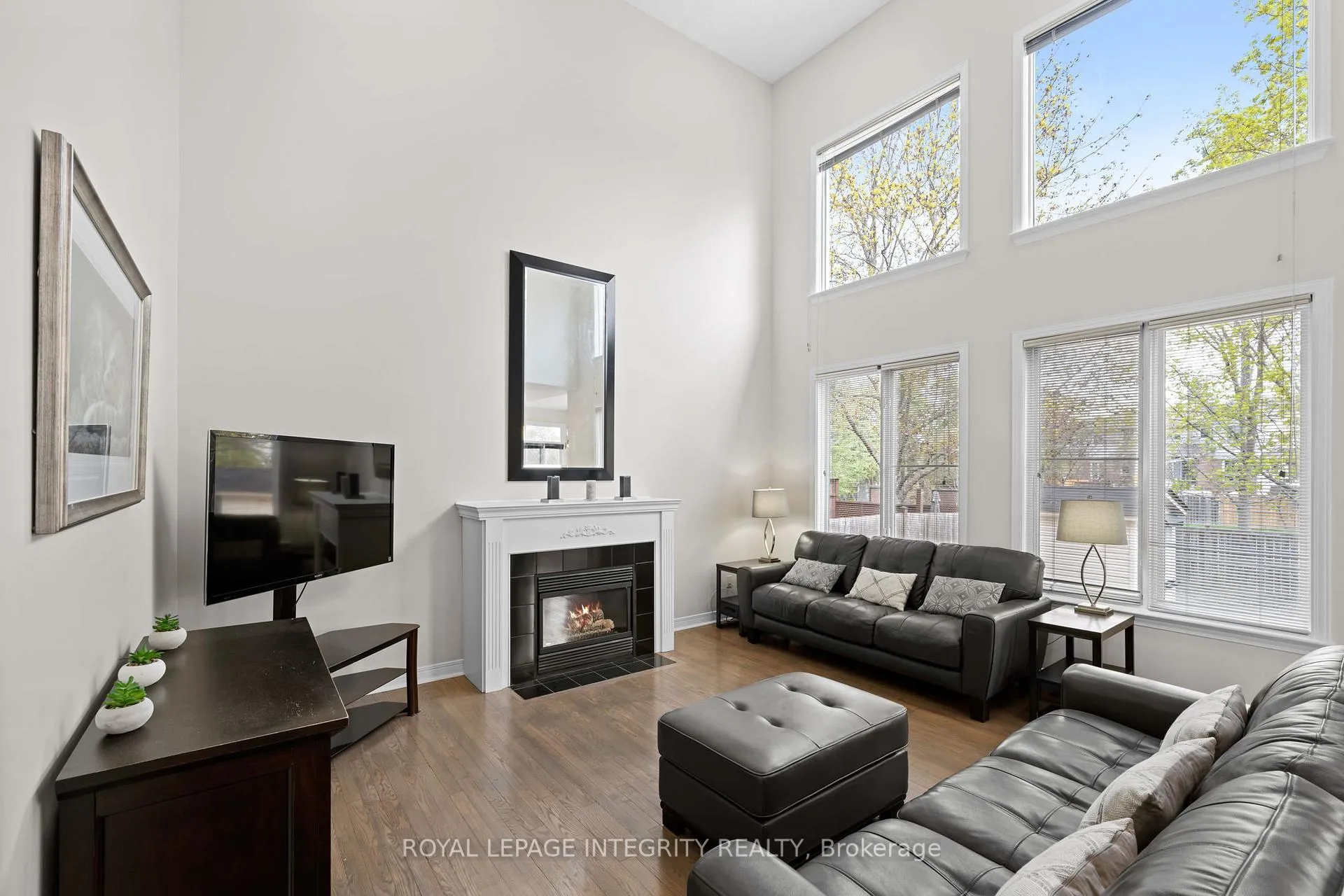 Photo 8 of 41 Bramblewood Crescent N, Ottawa, Kanata - Bridlewood — HOMEH