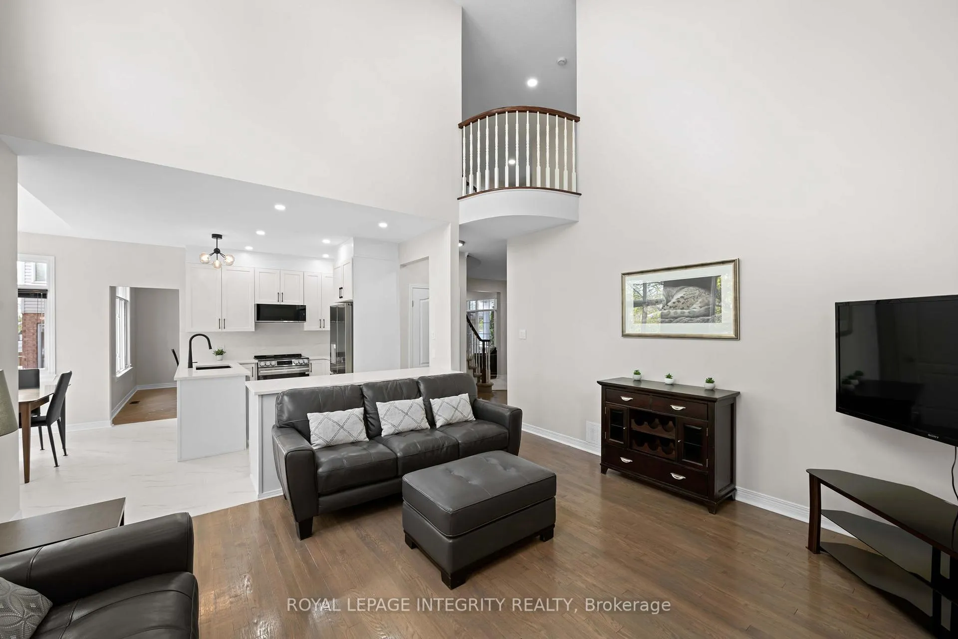 Photo 11 of 41 Bramblewood Crescent N, Ottawa, Kanata - Bridlewood — HOMEH