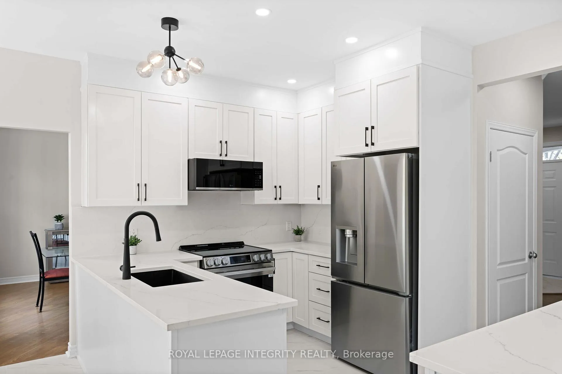 Photo 13 of 41 Bramblewood Crescent N, Ottawa, Kanata - Bridlewood — HOMEH