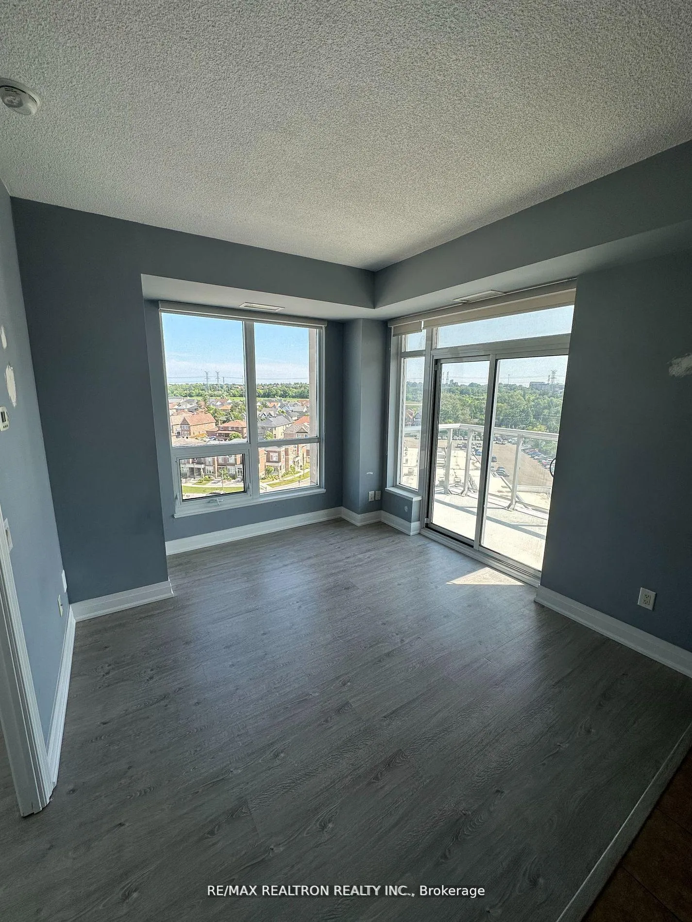 Photo 3 of 8323 Kennedy Road, Markham, Village Green-South Unionville — HOMEH
