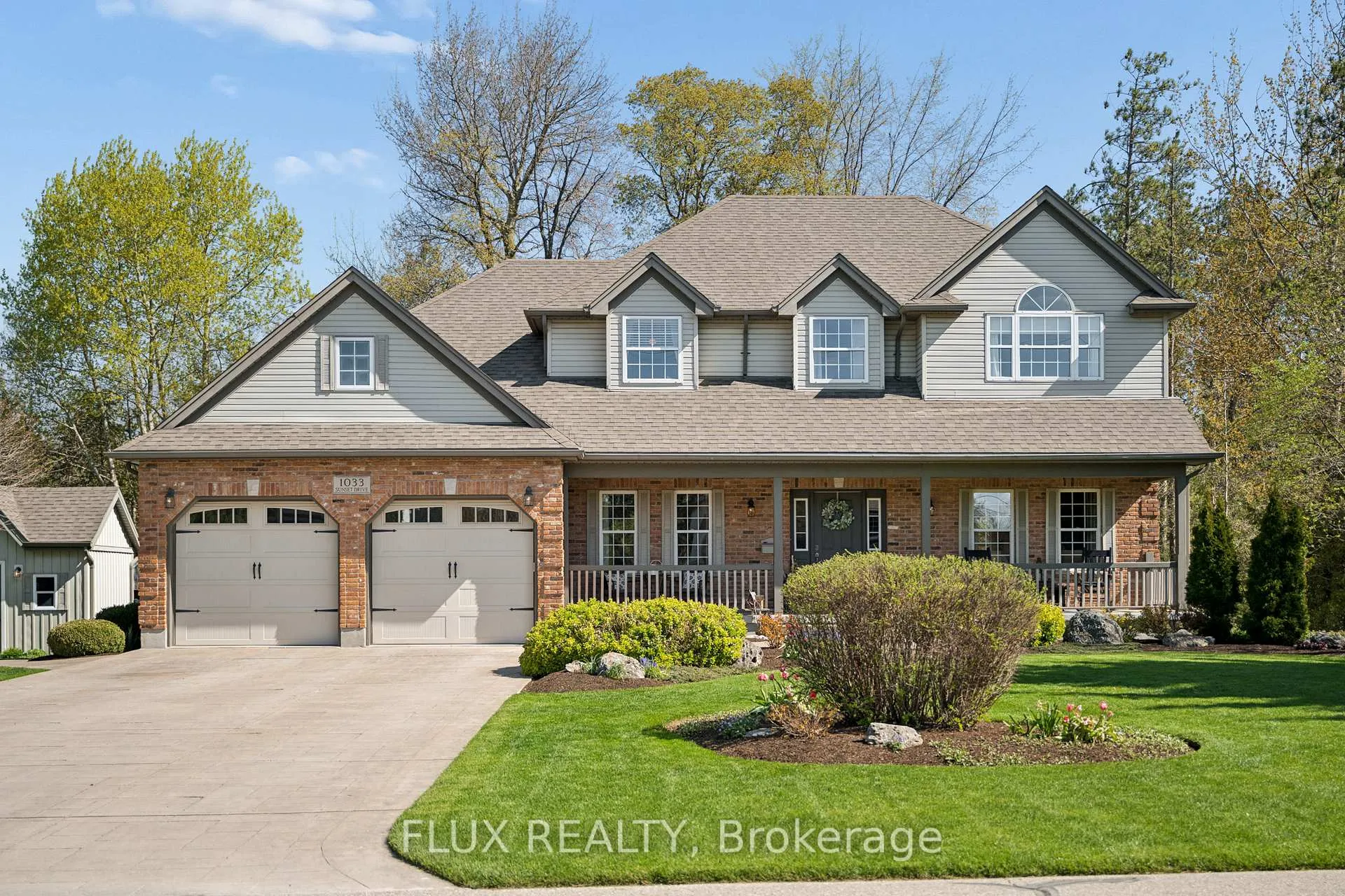 Photo 1 of 1033 Sunset Drive, Wellesley — HOMEH