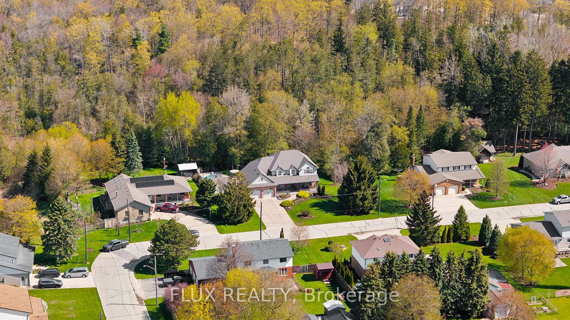 Photo 4 of 1033 Sunset Drive, Wellesley — HOMEH
