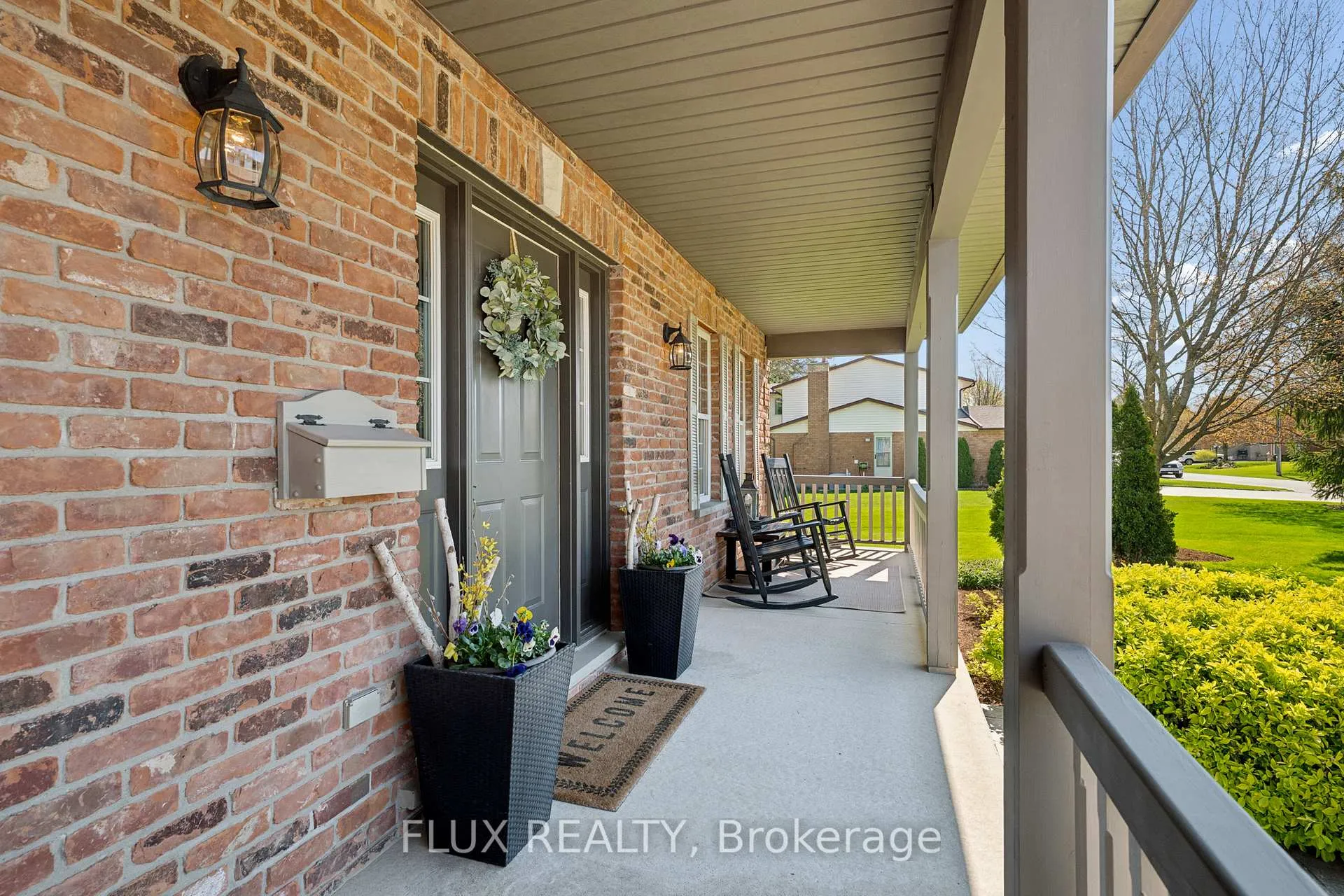 Photo 6 of 1033 Sunset Drive, Wellesley — HOMEH