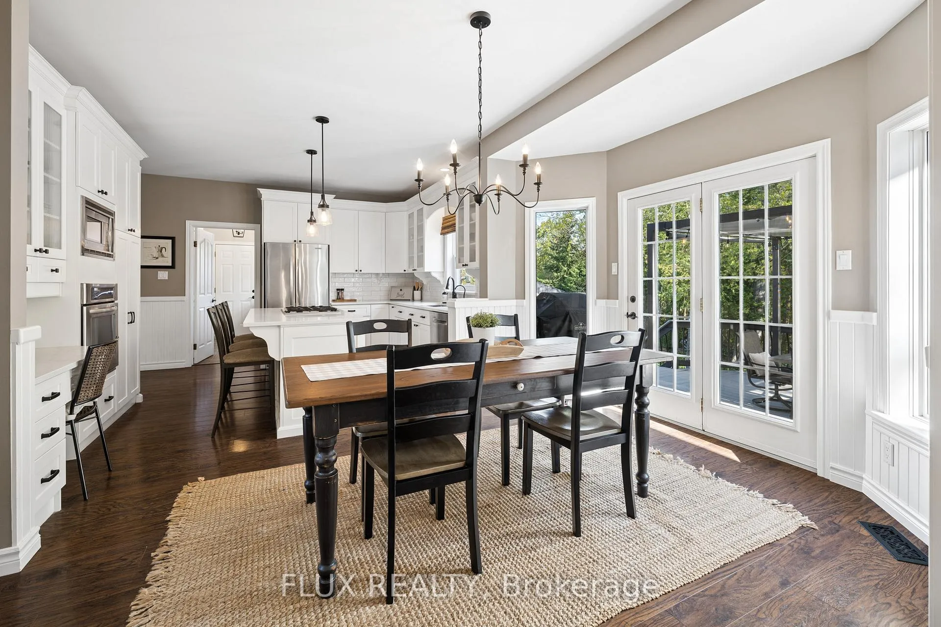 Photo 12 of 1033 Sunset Drive, Wellesley — HOMEH