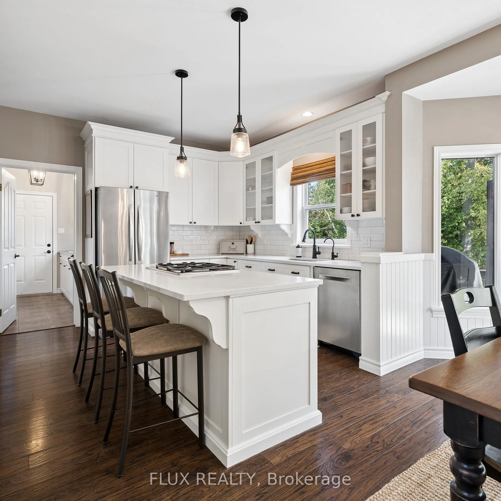 Photo 13 of 1033 Sunset Drive, Wellesley — HOMEH