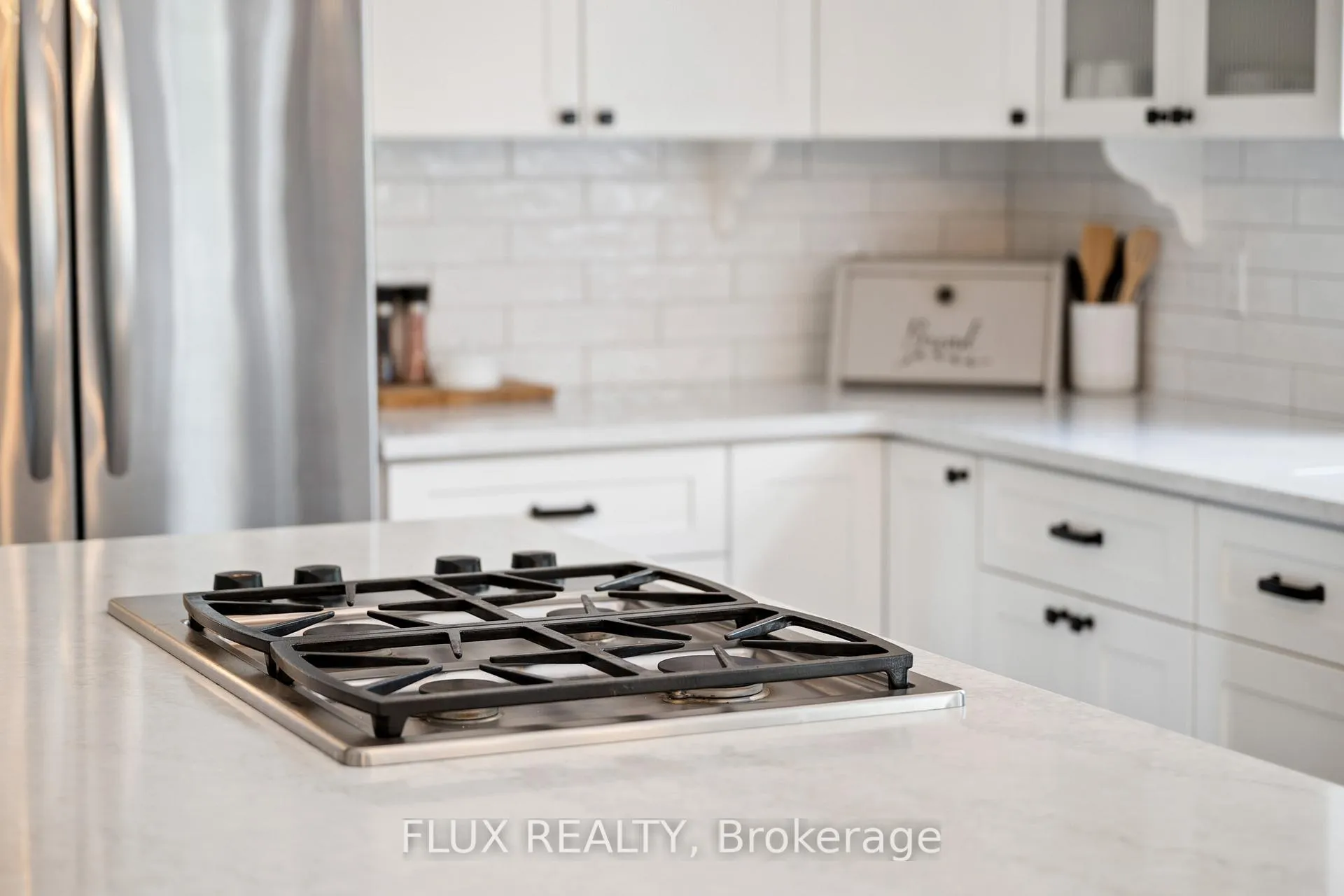 Photo 15 of 1033 Sunset Drive, Wellesley — HOMEH