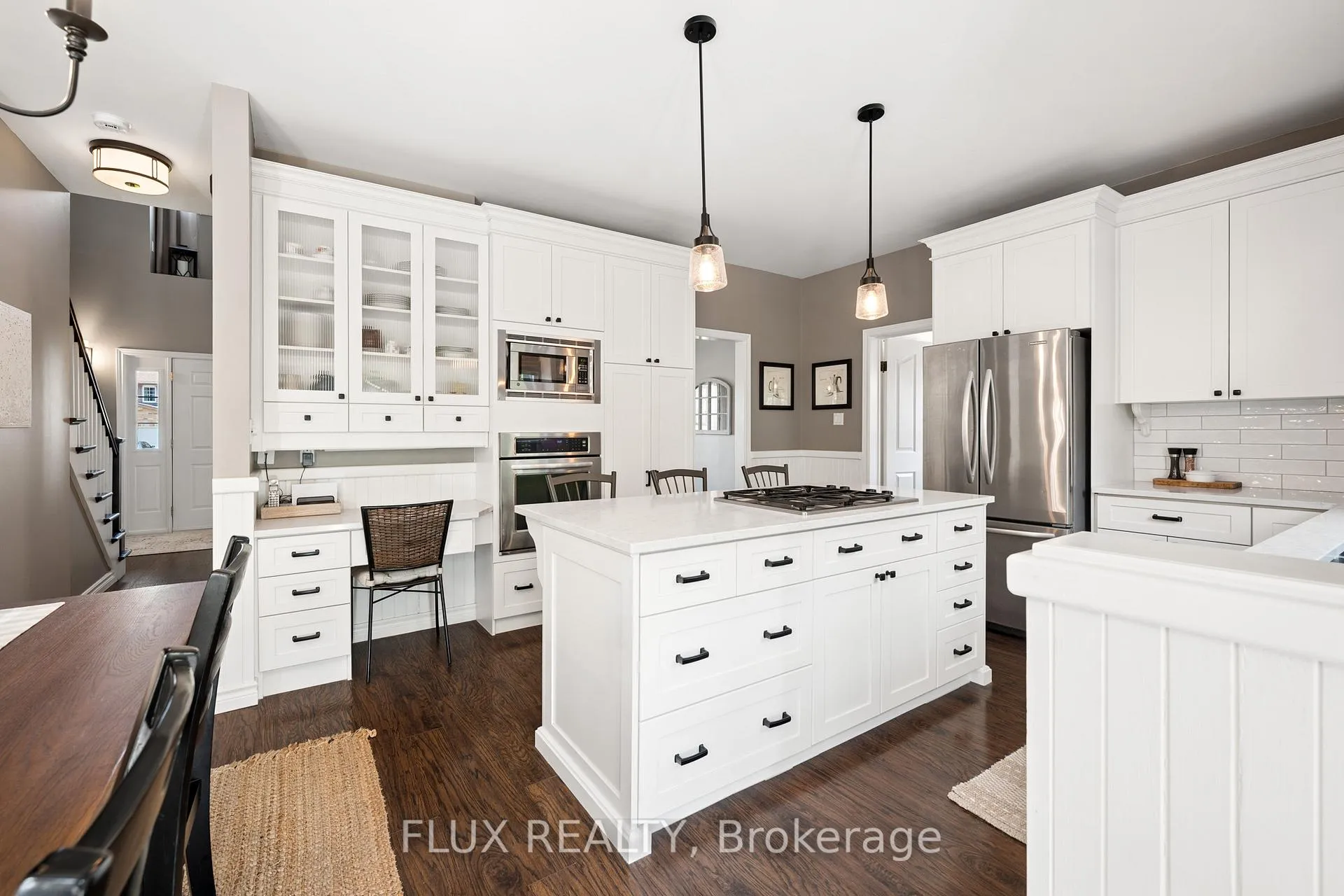 Photo 17 of 1033 Sunset Drive, Wellesley — HOMEH