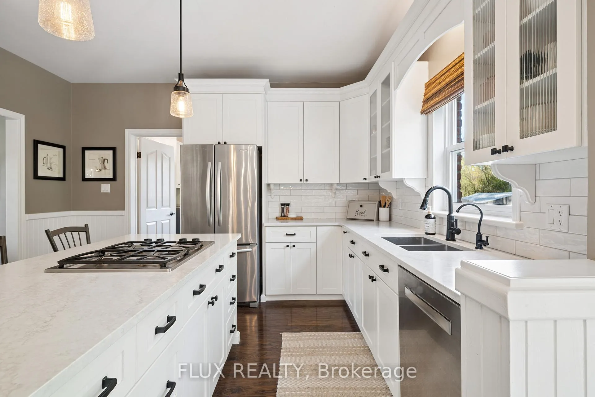 Photo 18 of 1033 Sunset Drive, Wellesley — HOMEH
