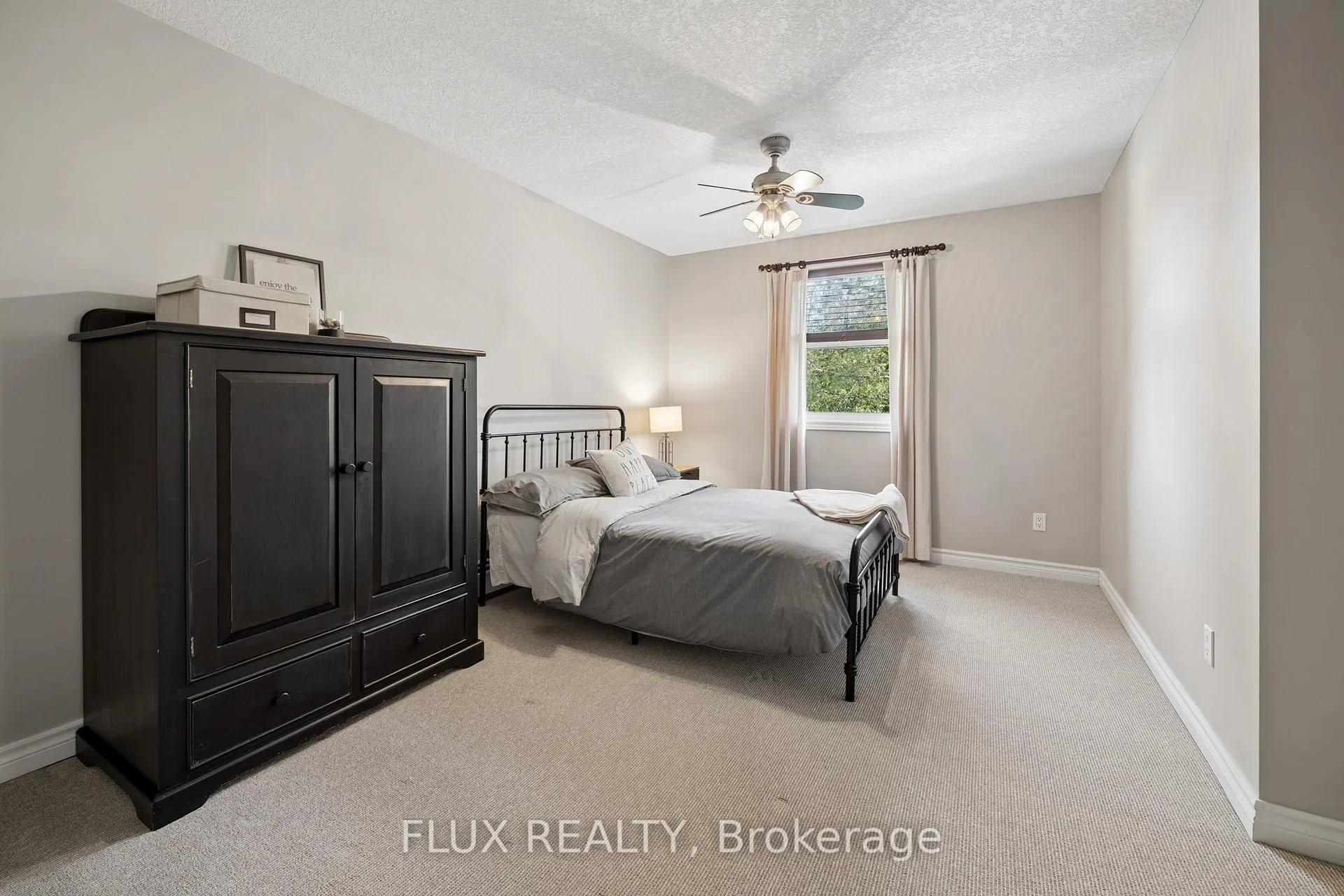 Photo 32 of 1033 Sunset Drive, Wellesley — HOMEH