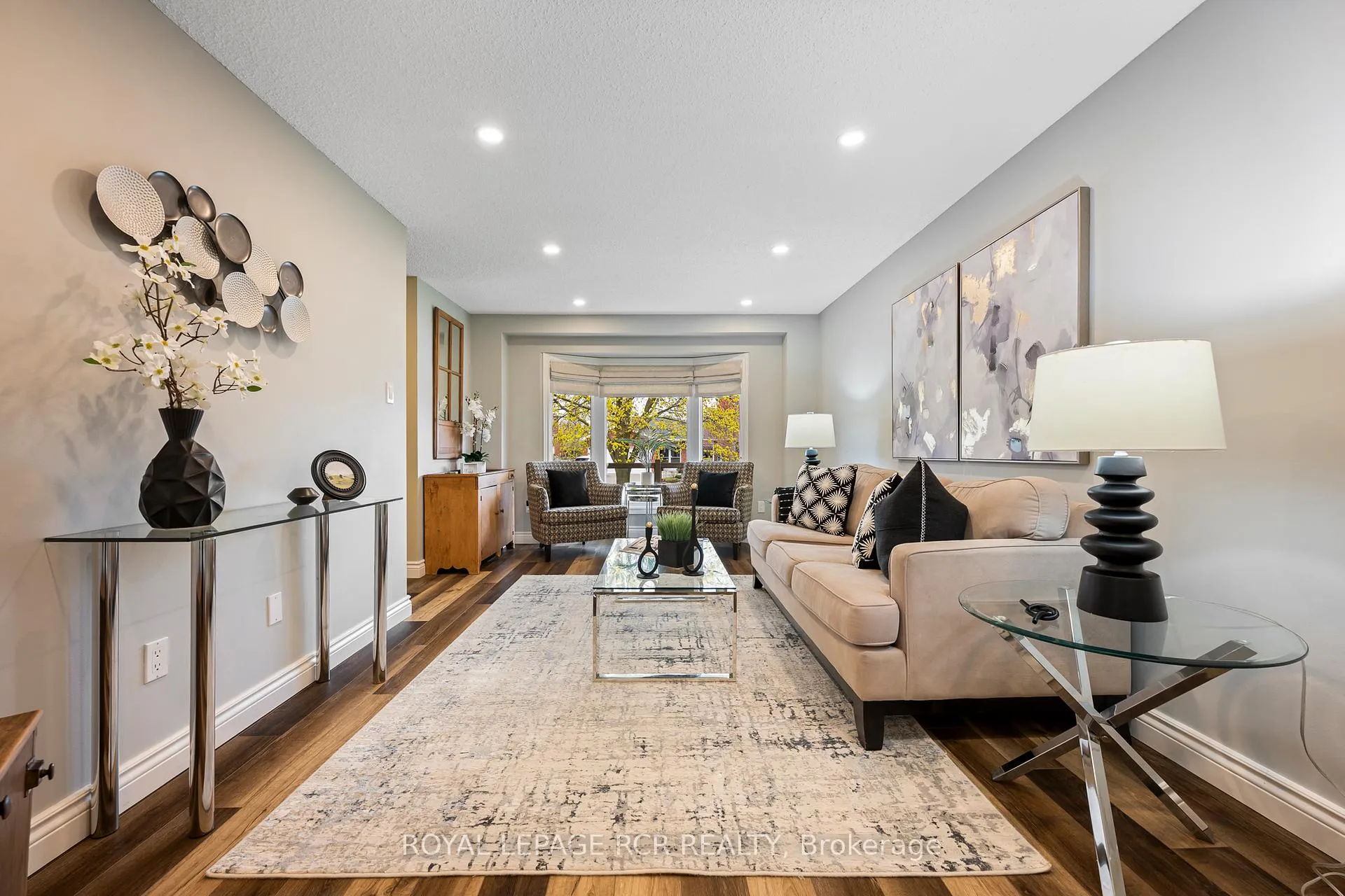 Photo 5 of 240 Oakwood Crescent, Orangeville — HOMEH