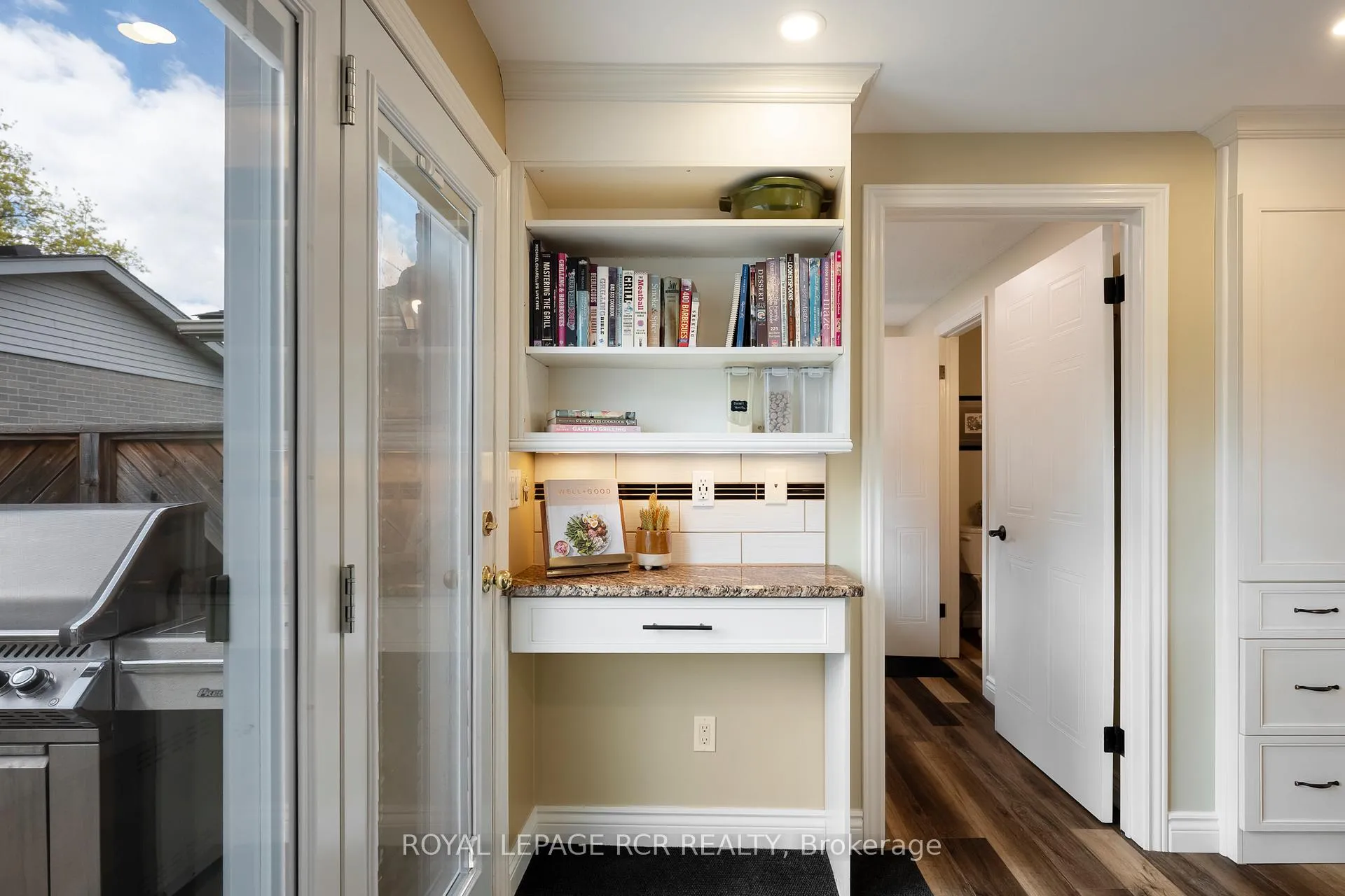 Photo 9 of 240 Oakwood Crescent, Orangeville — HOMEH