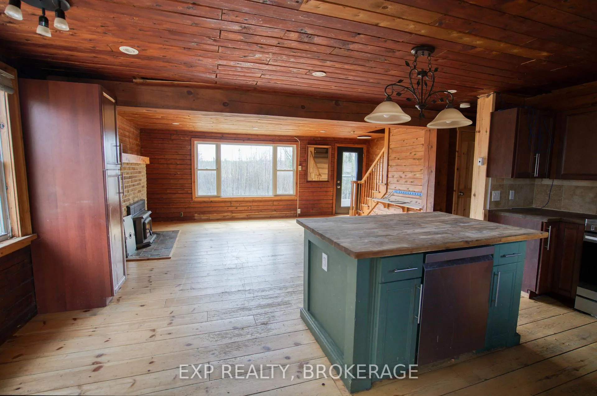 Photo 3 of 1108 Veley Road, Frontenac, Frontenac Centre — HOMEH