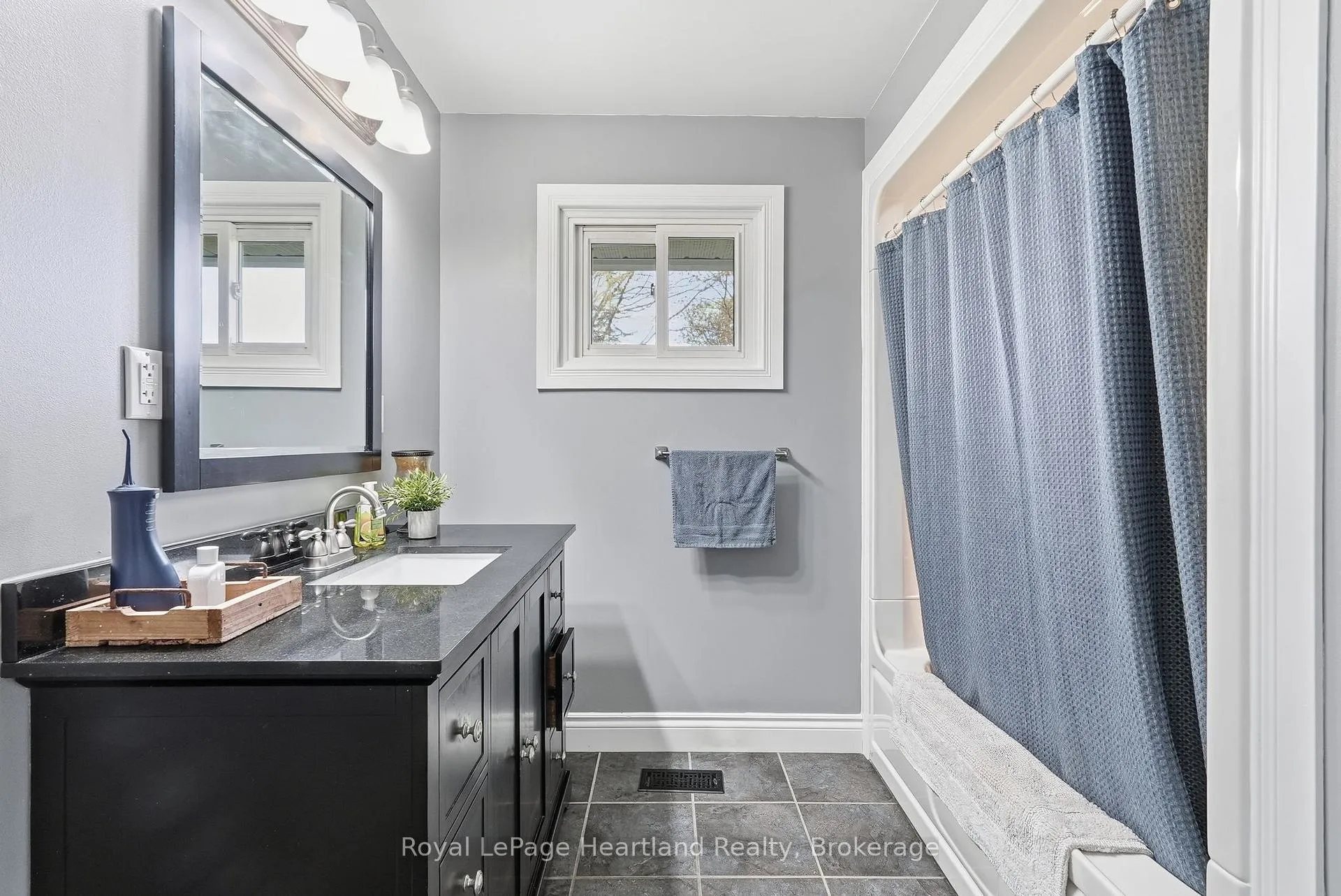 Photo 18 of 2055 John Street, Howick — HOMEH