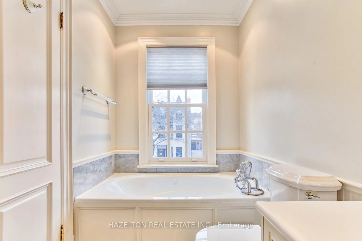 Photo 19 of 23 Birch Avenue, Toronto, Yonge-St. Clair — HOMEH