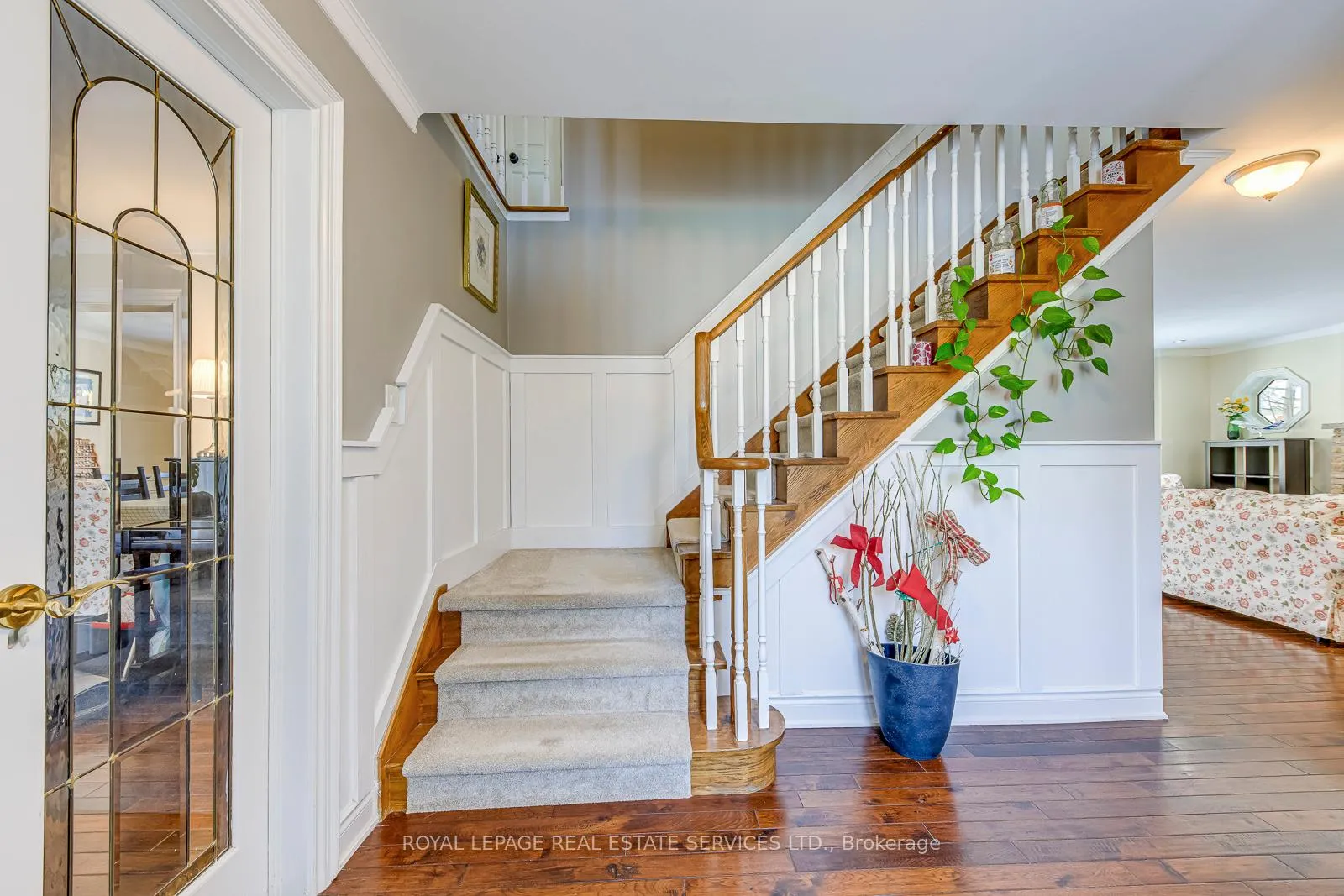 Photo 16 of 1462 Grand Boulevard, Oakville, Falgarwood — HOMEH