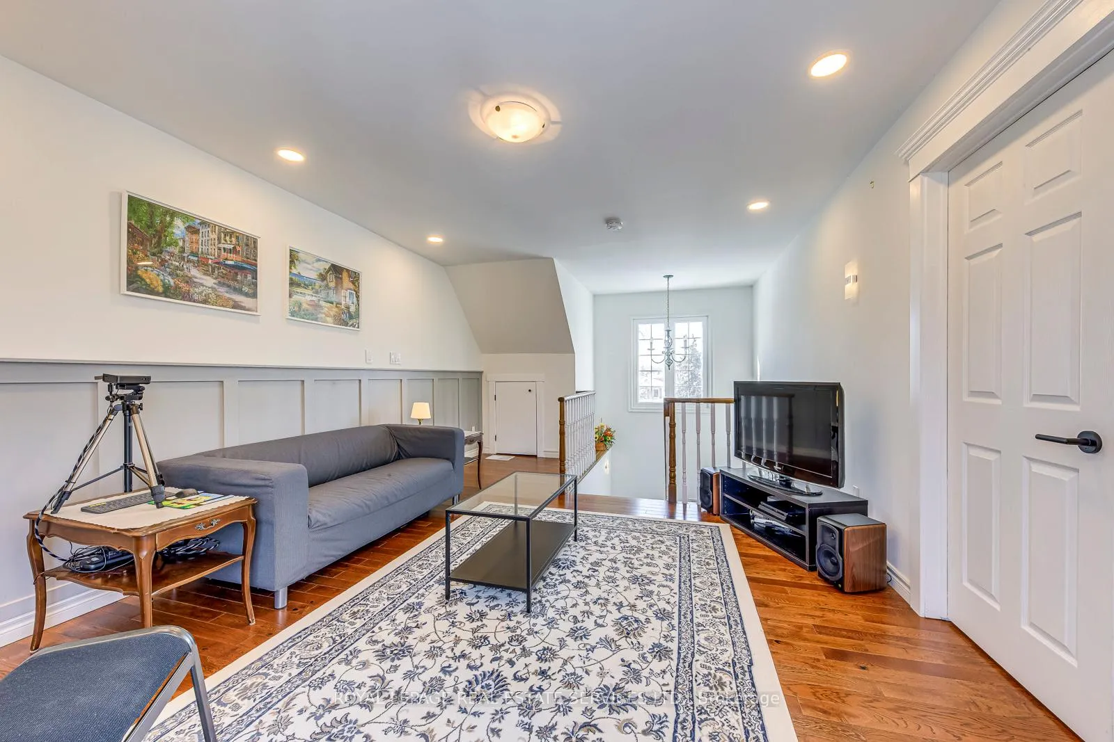 Photo 31 of 1462 Grand Boulevard, Oakville, Falgarwood — HOMEH