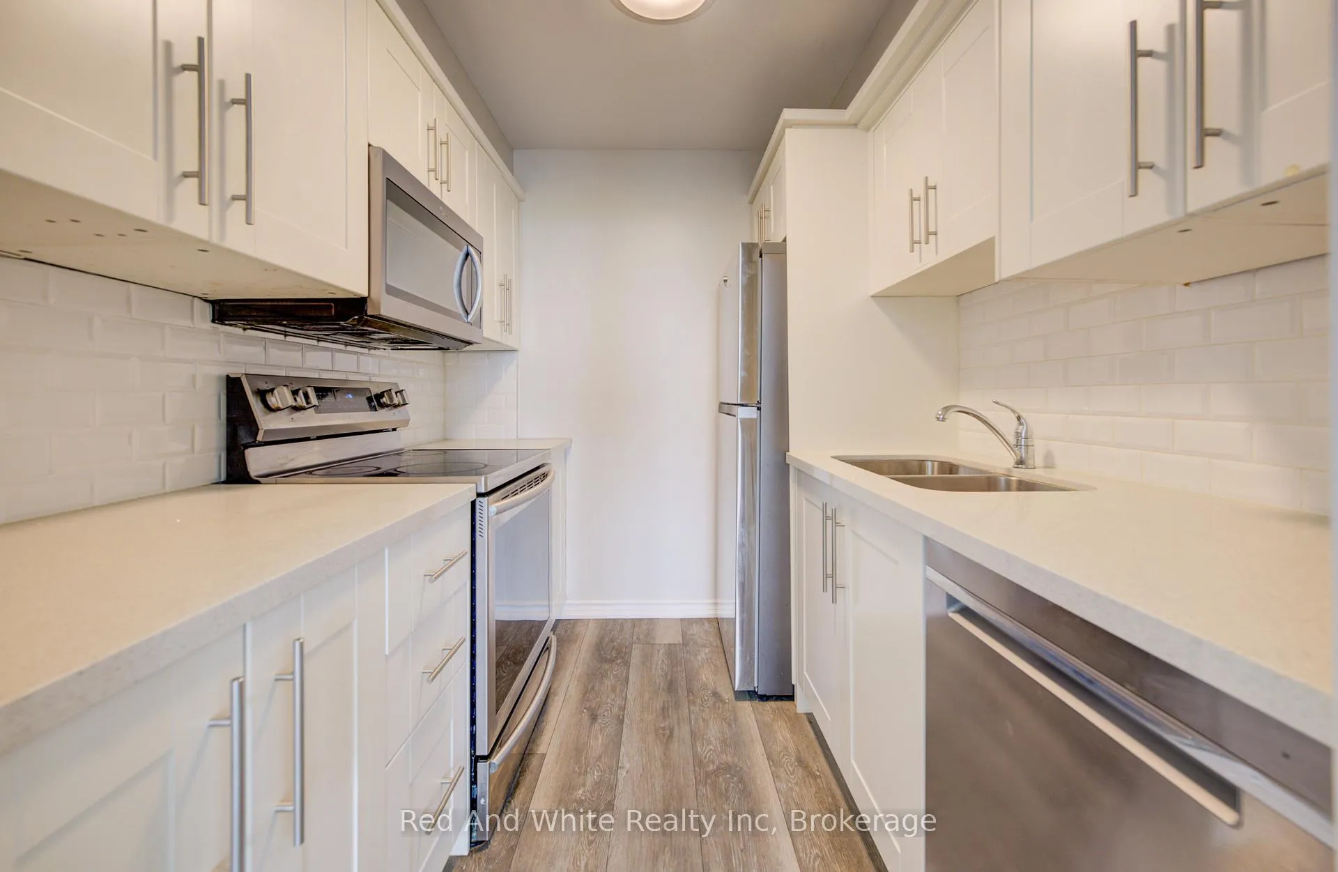 Photo 11 of Unit 802, 1414 King Street E, Kitchener, King East — HOMEH