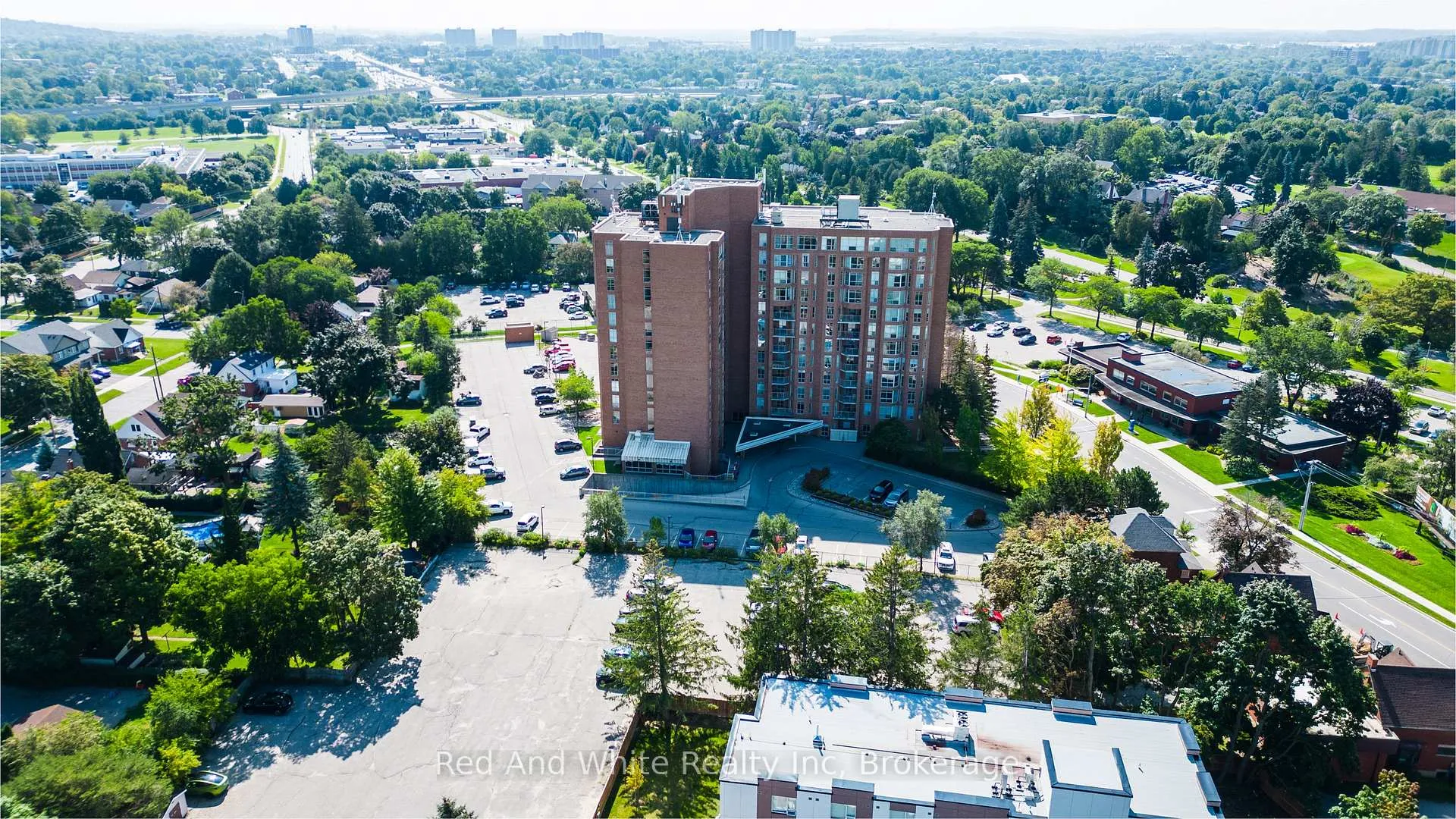 Photo 28 of Unit 802, 1414 King Street E, Kitchener, King East — HOMEH