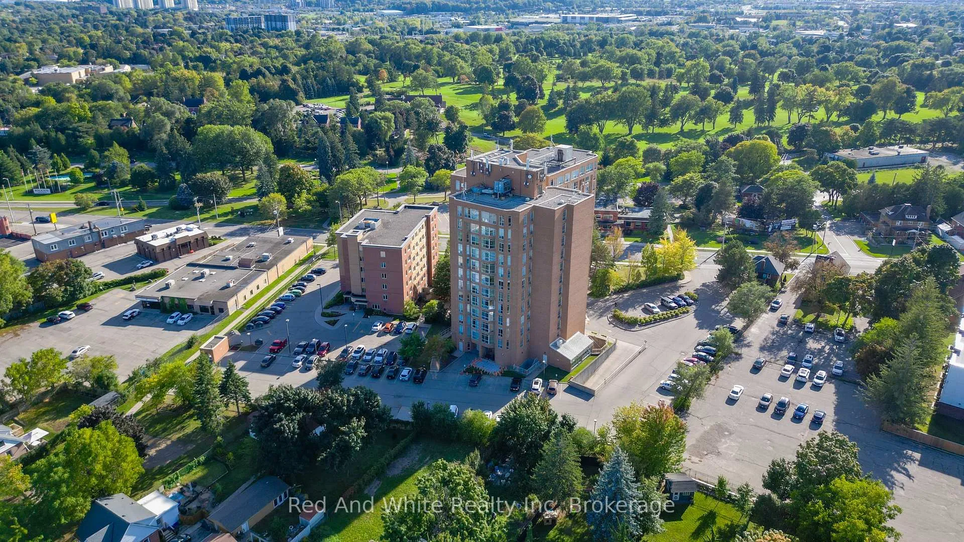 Photo 34 of Unit 802, 1414 King Street E, Kitchener, King East — HOMEH
