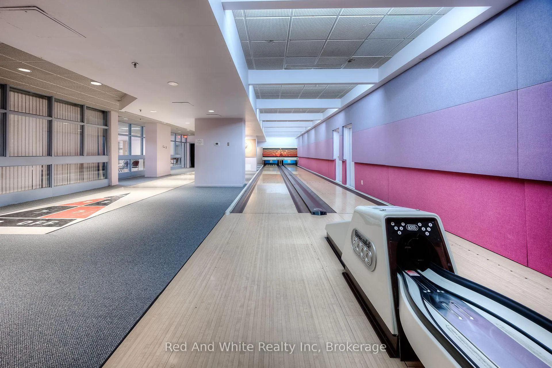 Photo 37 of Unit 802, 1414 King Street E, Kitchener, King East — HOMEH
