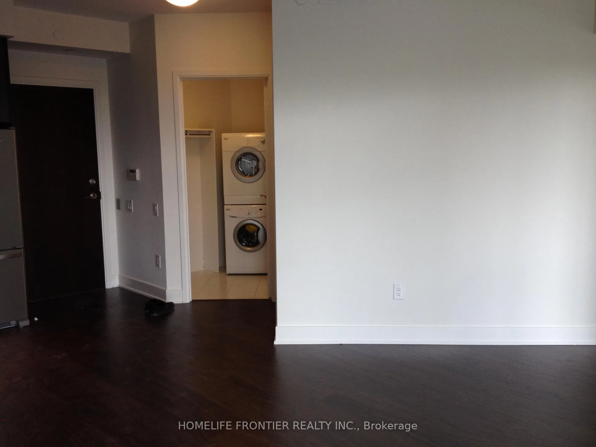 Photo 6 of Unit 422, 7608 Yonge Street, Vaughan, Crestwood-Springfarm-Yorkhill — HOMEH
