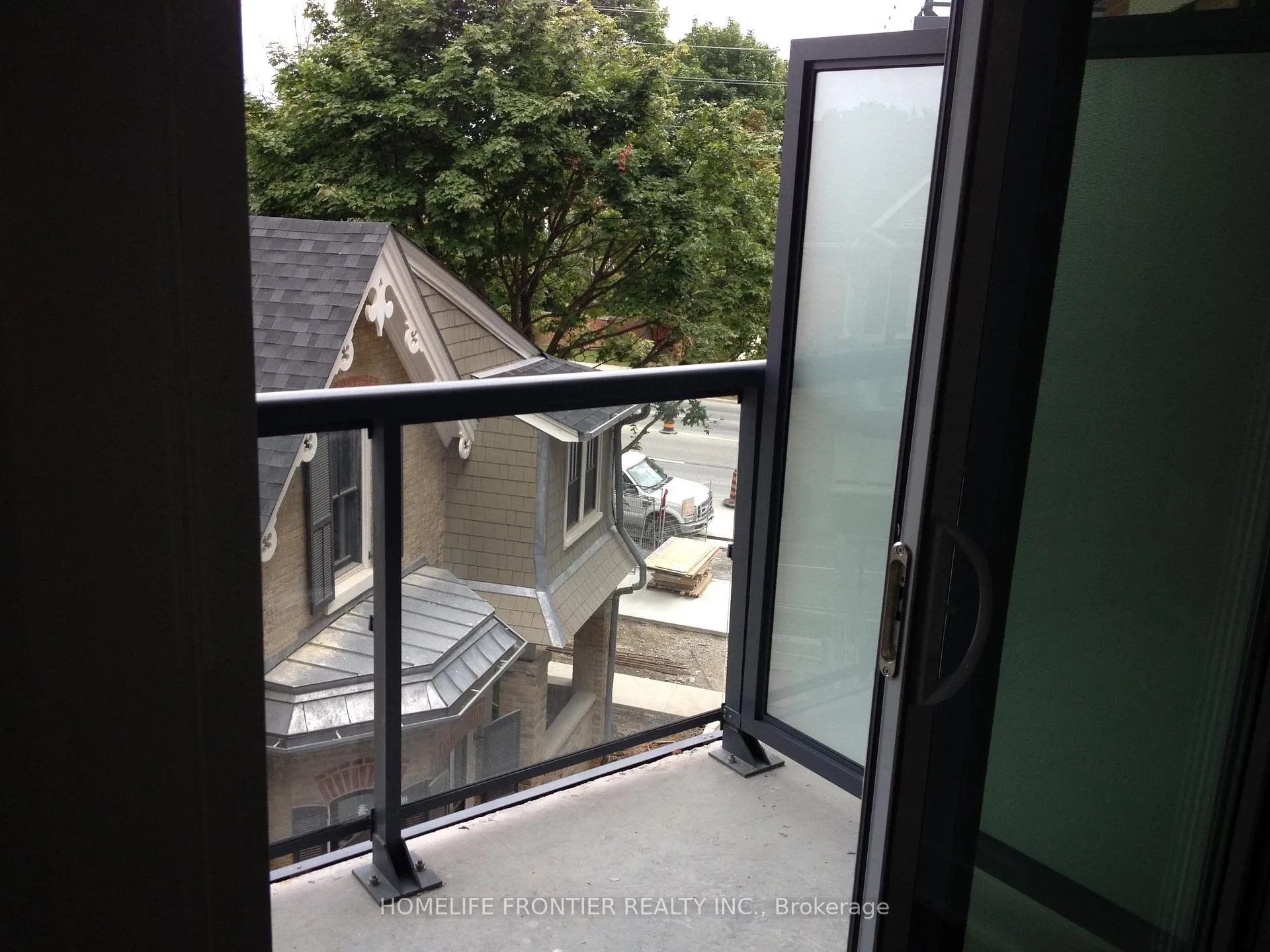 Photo 8 of Unit 422, 7608 Yonge Street, Vaughan, Crestwood-Springfarm-Yorkhill — HOMEH