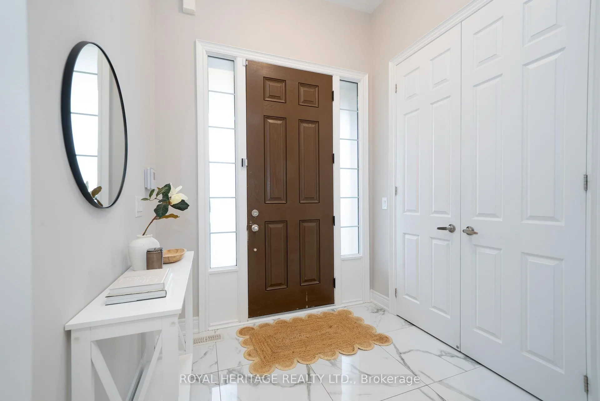 Photo 3 of 88 Brabin Circle, Whitby, Rural Whitby — HOMEH