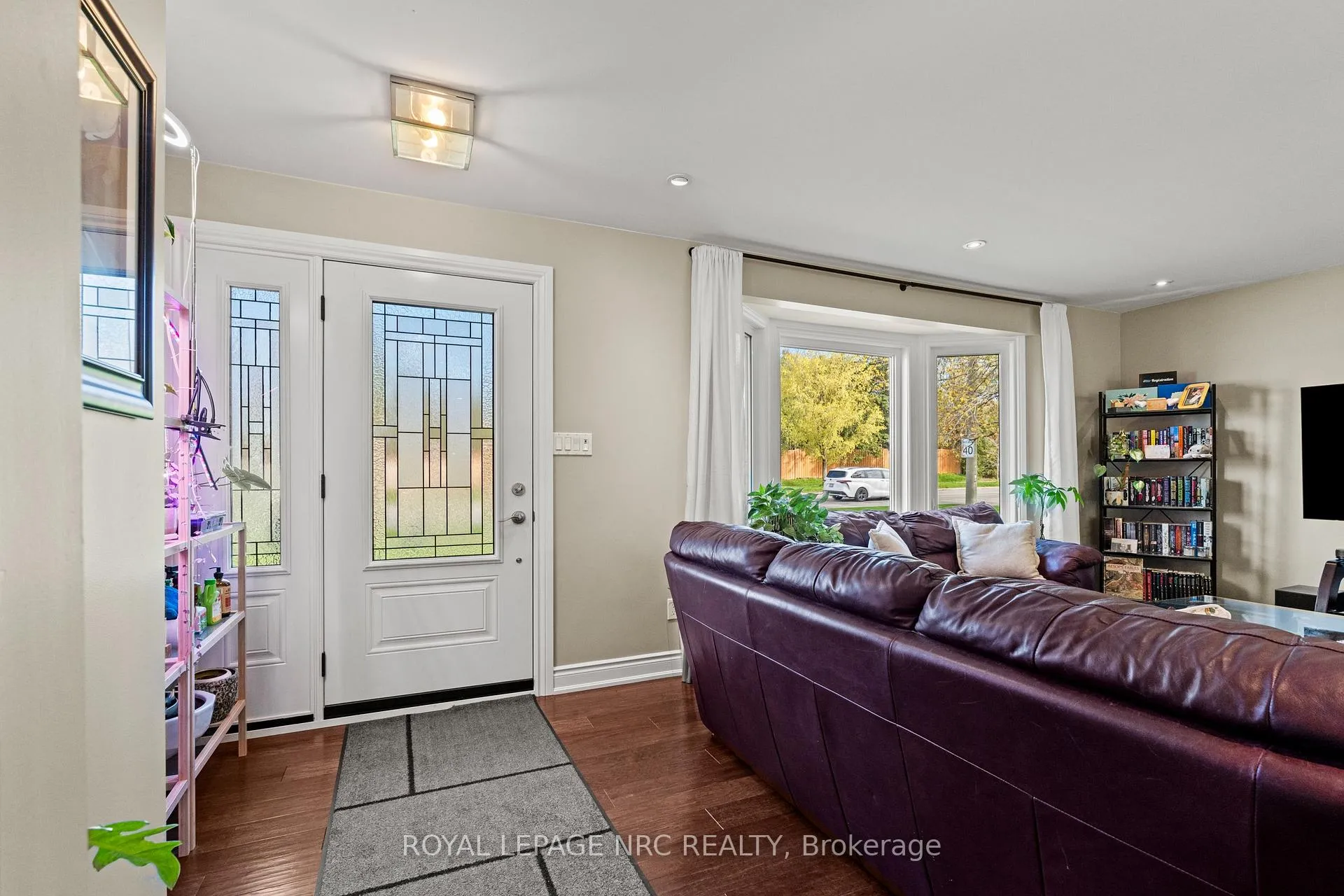 Photo 6 of 466 Willow Road, Guelph, Willow West/Sugarbush/West Acres — HOMEH