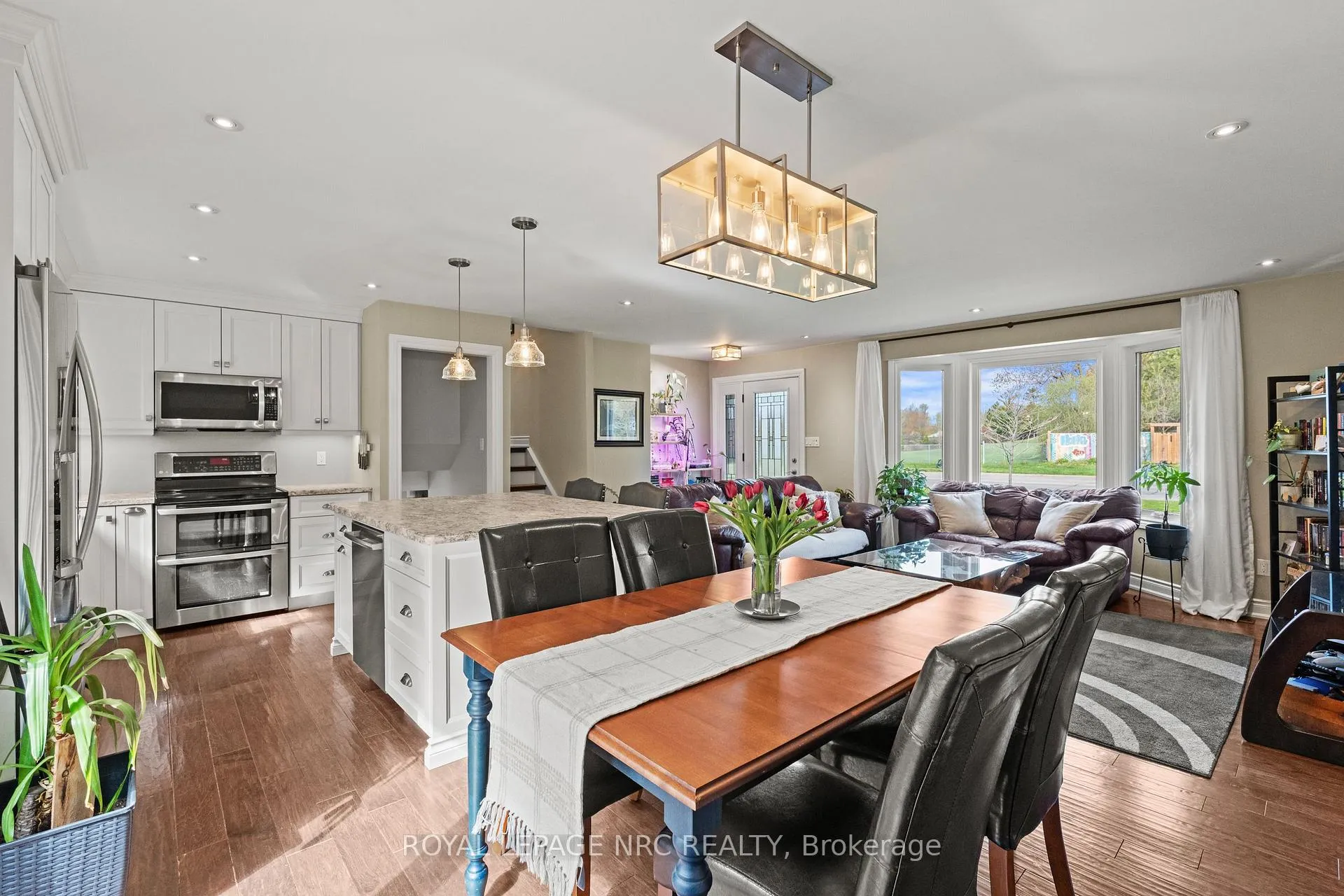 Photo 7 of 466 Willow Road, Guelph, Willow West/Sugarbush/West Acres — HOMEH
