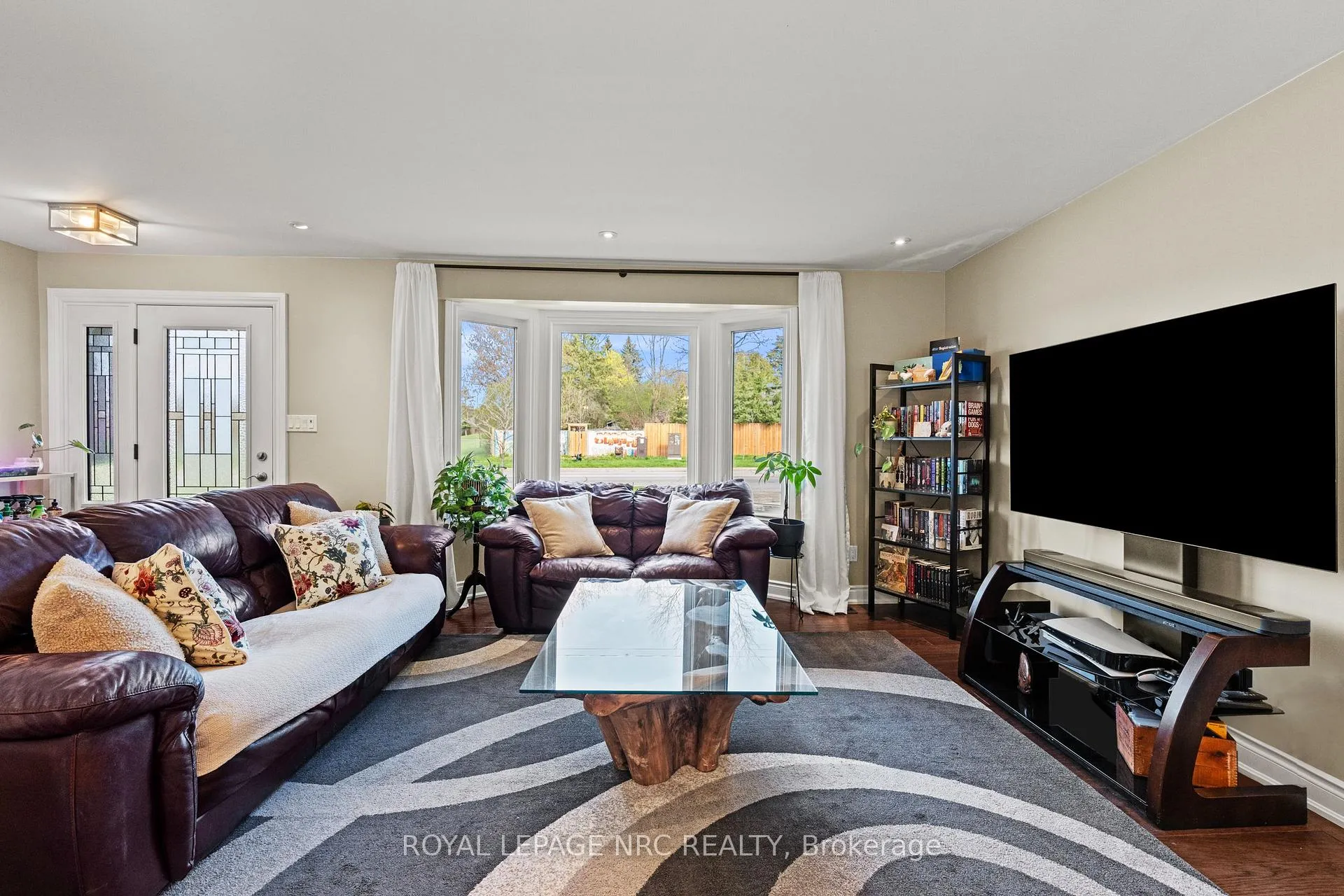Photo 9 of 466 Willow Road, Guelph, Willow West/Sugarbush/West Acres — HOMEH