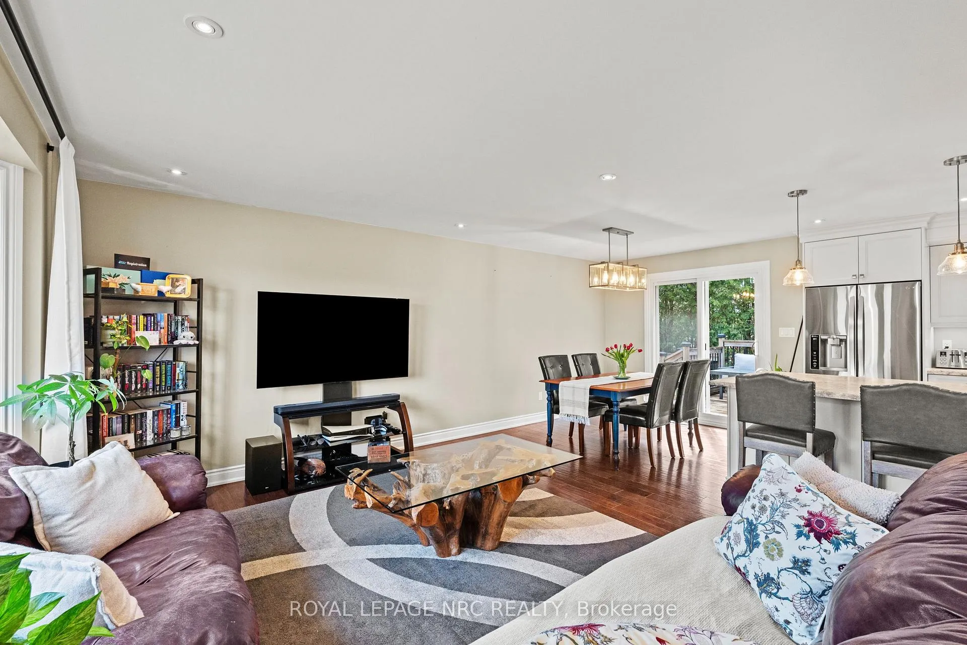 Photo 11 of 466 Willow Road, Guelph, Willow West/Sugarbush/West Acres — HOMEH