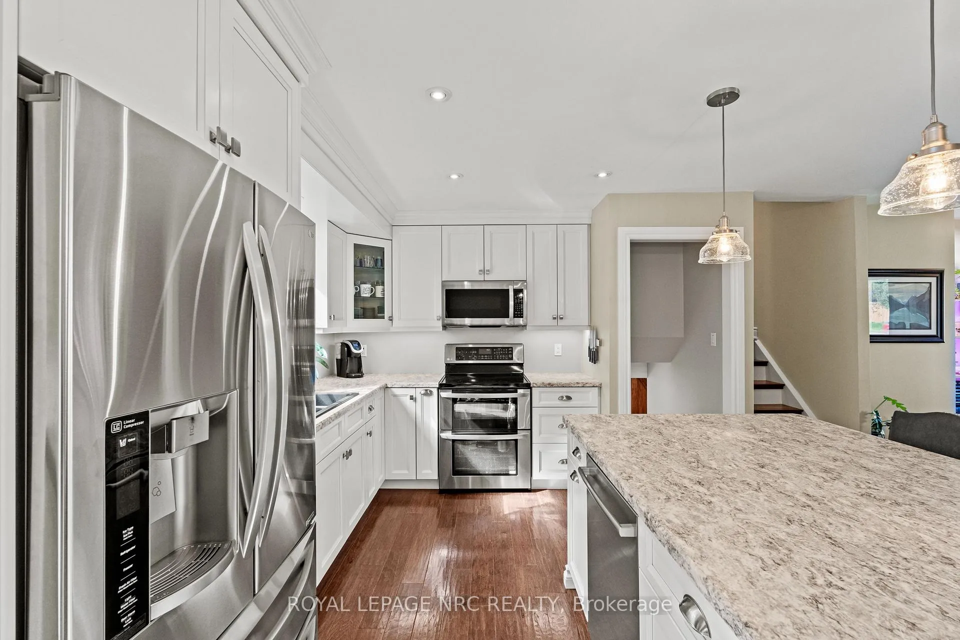 Photo 16 of 466 Willow Road, Guelph, Willow West/Sugarbush/West Acres — HOMEH