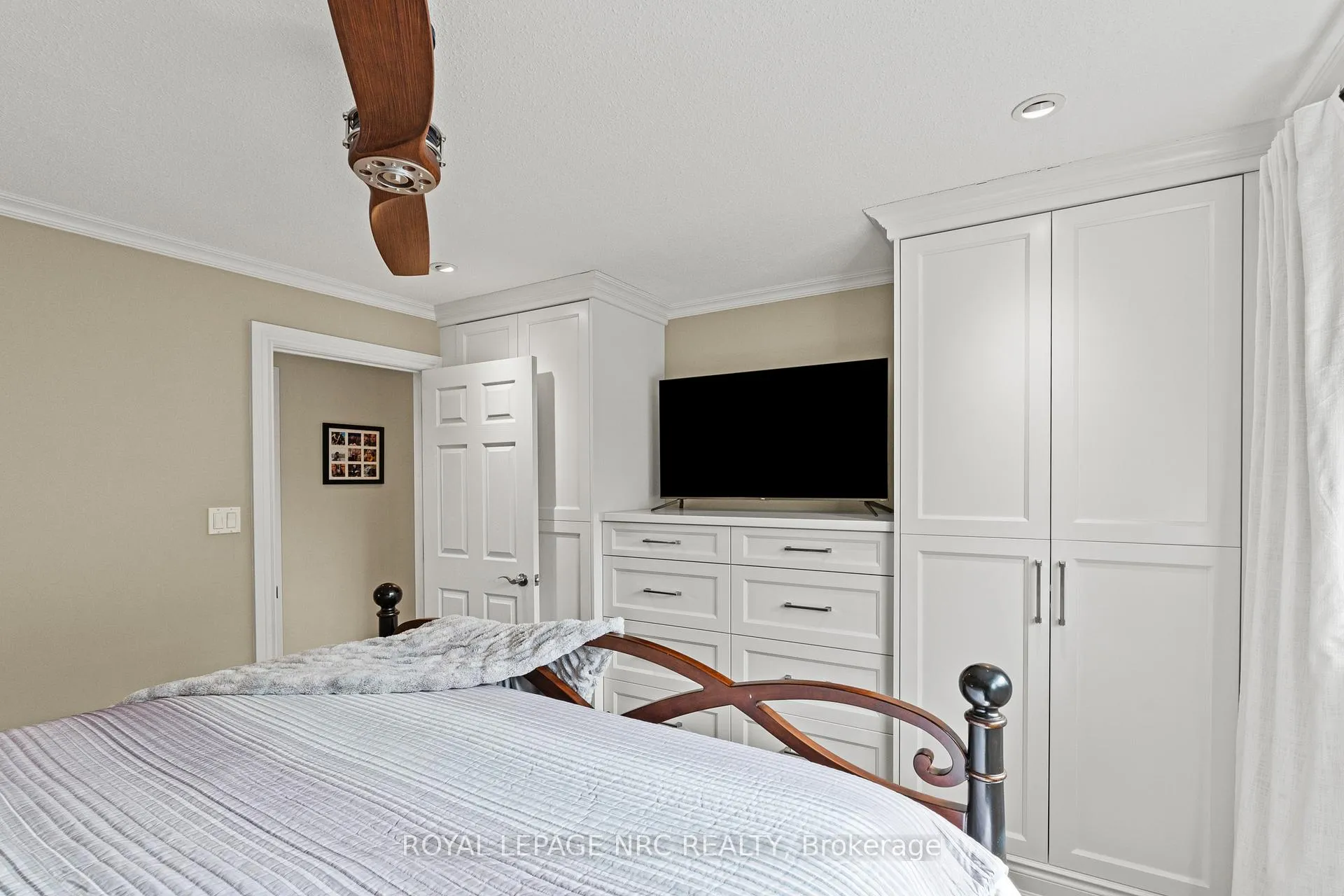Photo 18 of 466 Willow Road, Guelph, Willow West/Sugarbush/West Acres — HOMEH