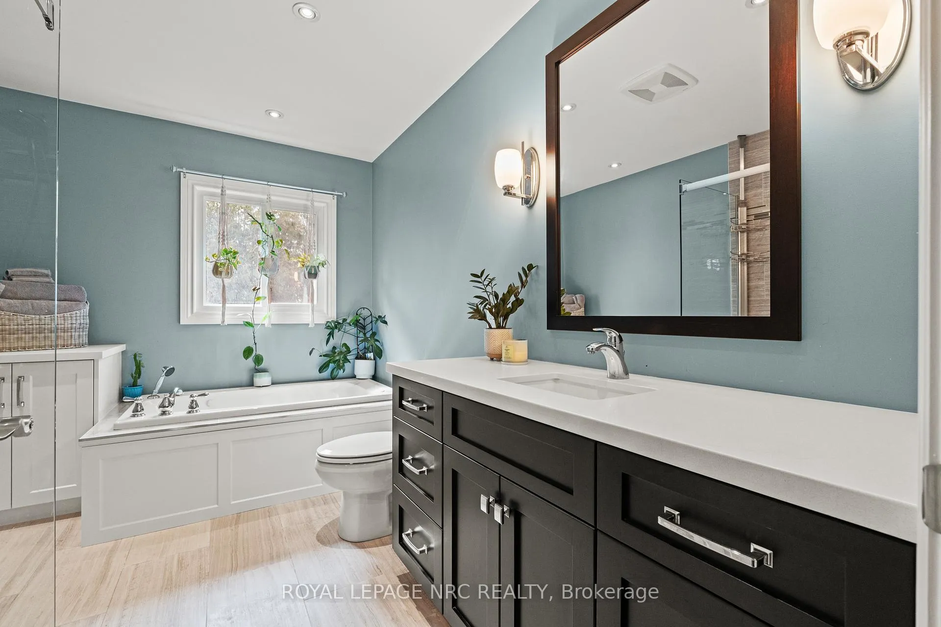 Photo 19 of 466 Willow Road, Guelph, Willow West/Sugarbush/West Acres — HOMEH