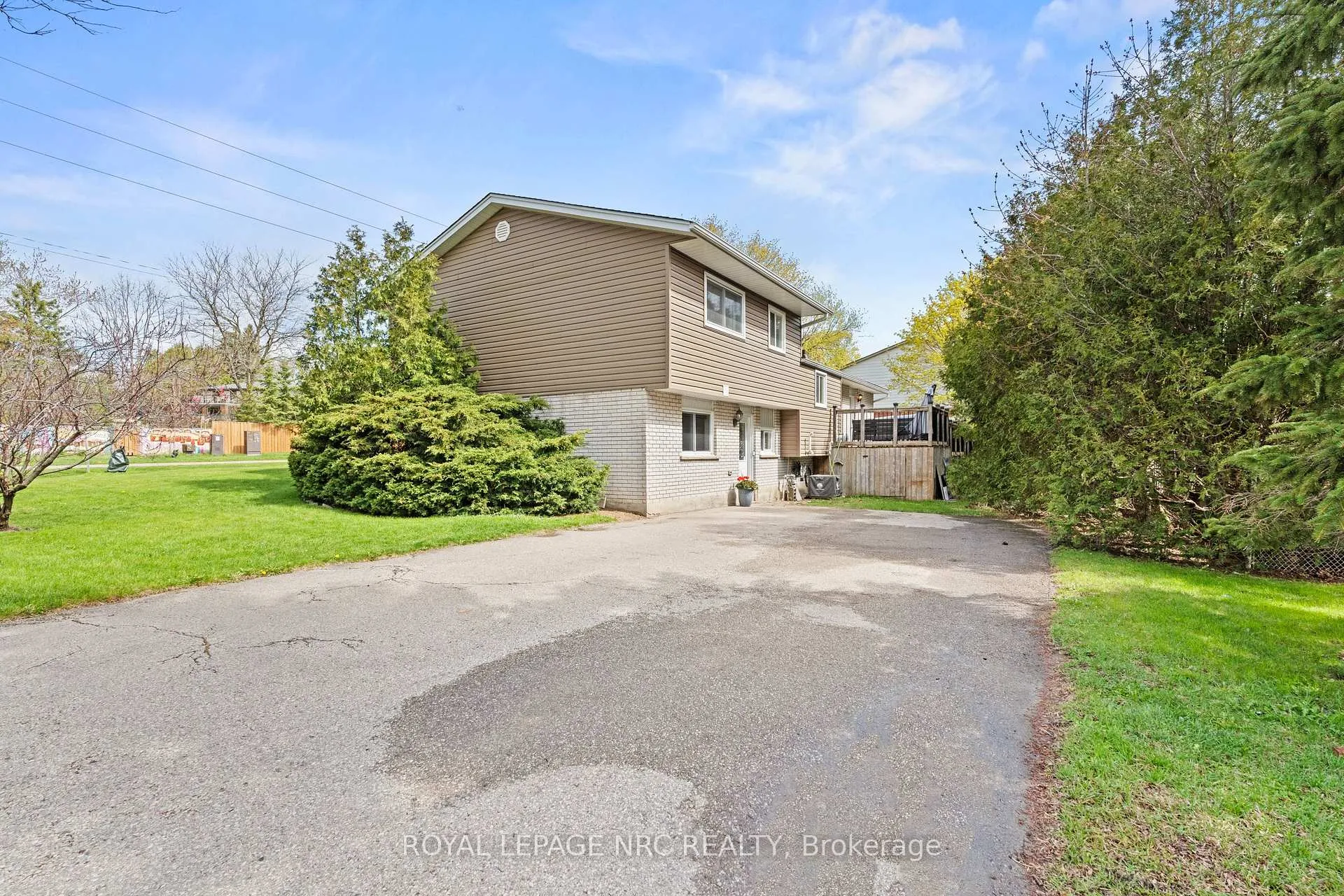 Photo 34 of 466 Willow Road, Guelph, Willow West/Sugarbush/West Acres — HOMEH