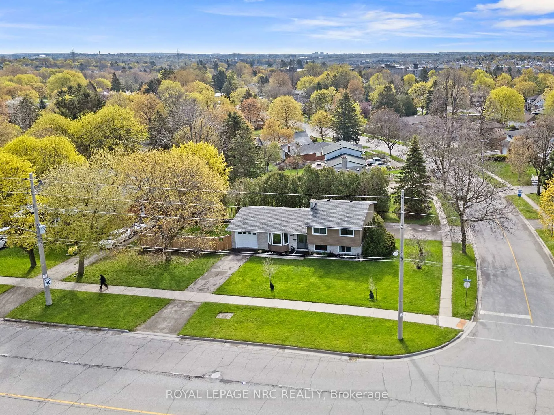 Photo 40 of 466 Willow Road, Guelph, Willow West/Sugarbush/West Acres — HOMEH