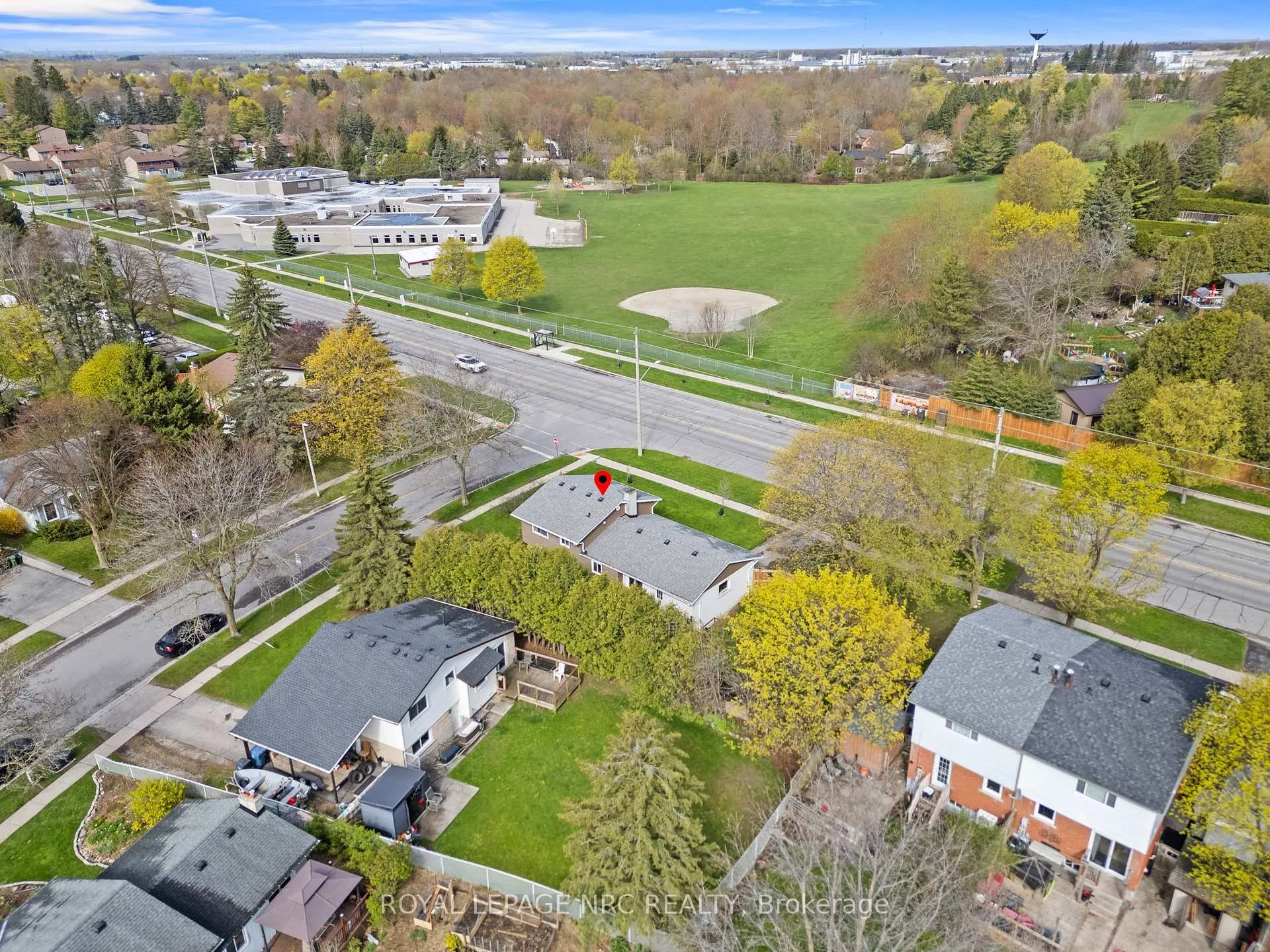 Photo 41 of 466 Willow Road, Guelph, Willow West/Sugarbush/West Acres — HOMEH
